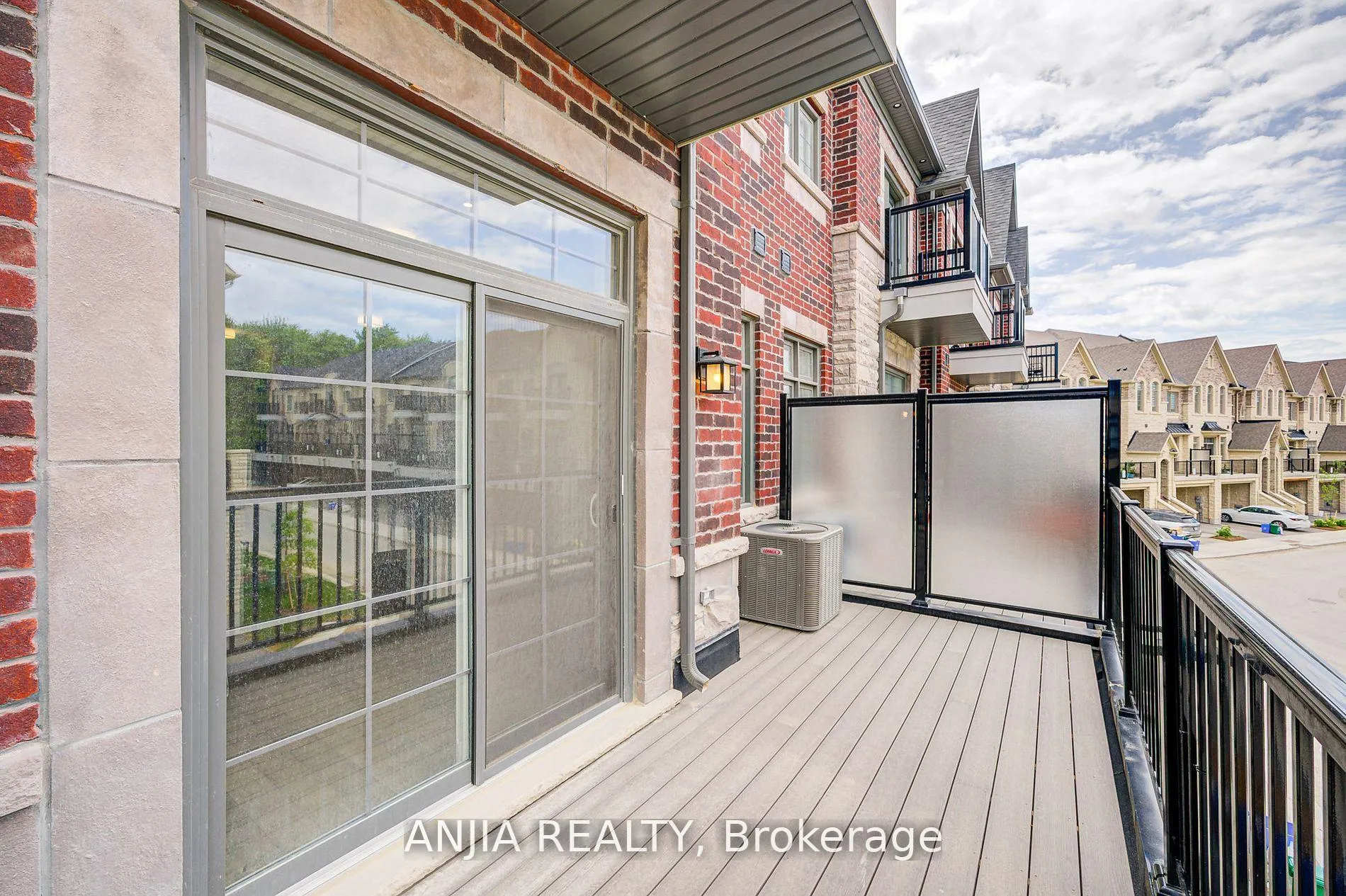 Photo 34 of 7 Bright Terrace Way E, Markham, Angus Glen — HOMEH