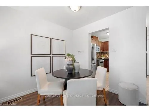 Photo 14 of Unit 12, 10 Foxglove Crescent, Kitchener — HOMEH