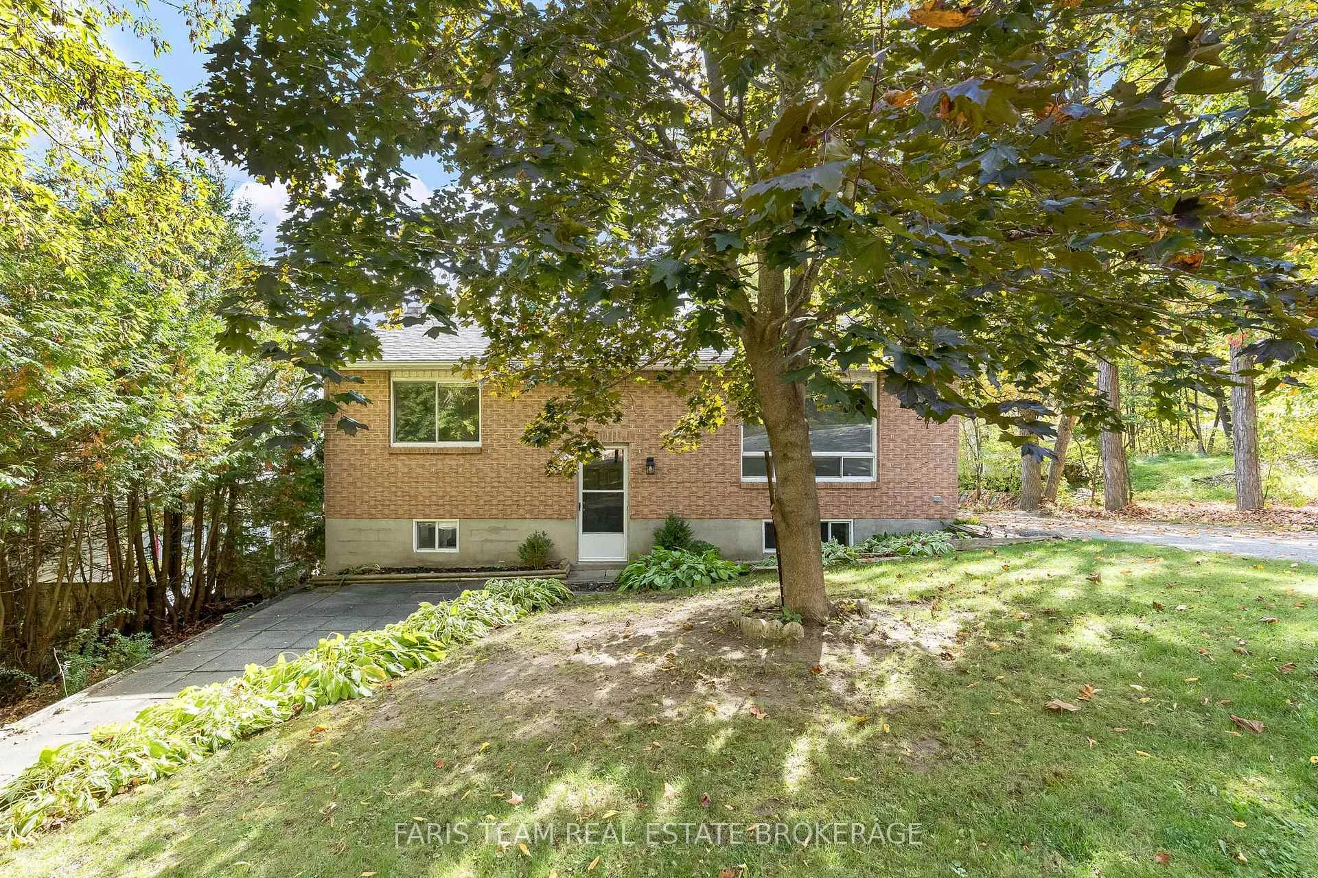 Photo 3 of 427 Ann Street, Tay, Port McNicoll — HOMEH