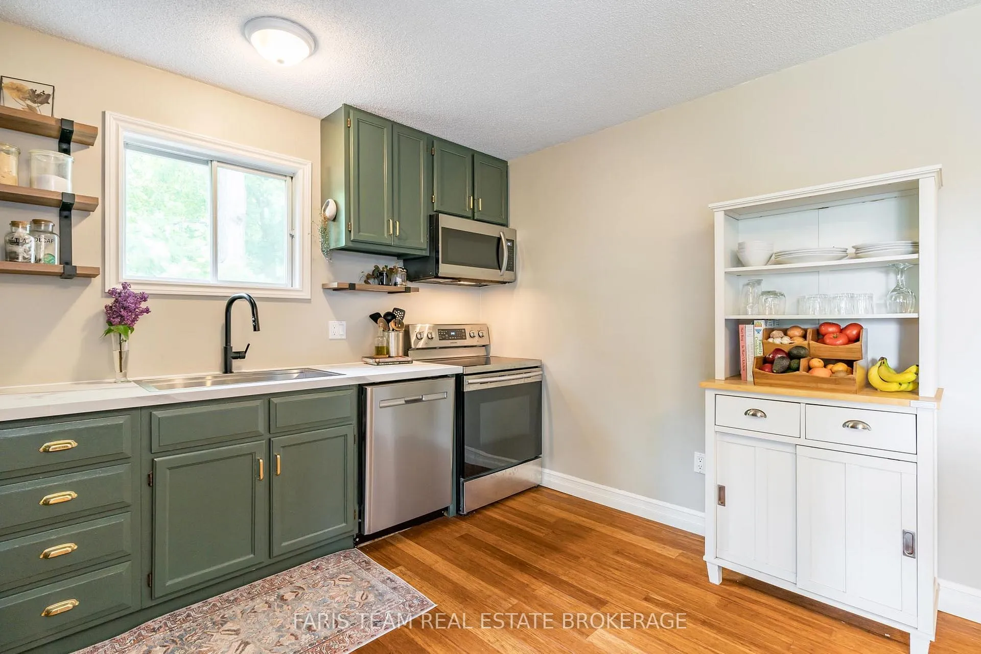 Photo 6 of 427 Ann Street, Tay, Port McNicoll — HOMEH