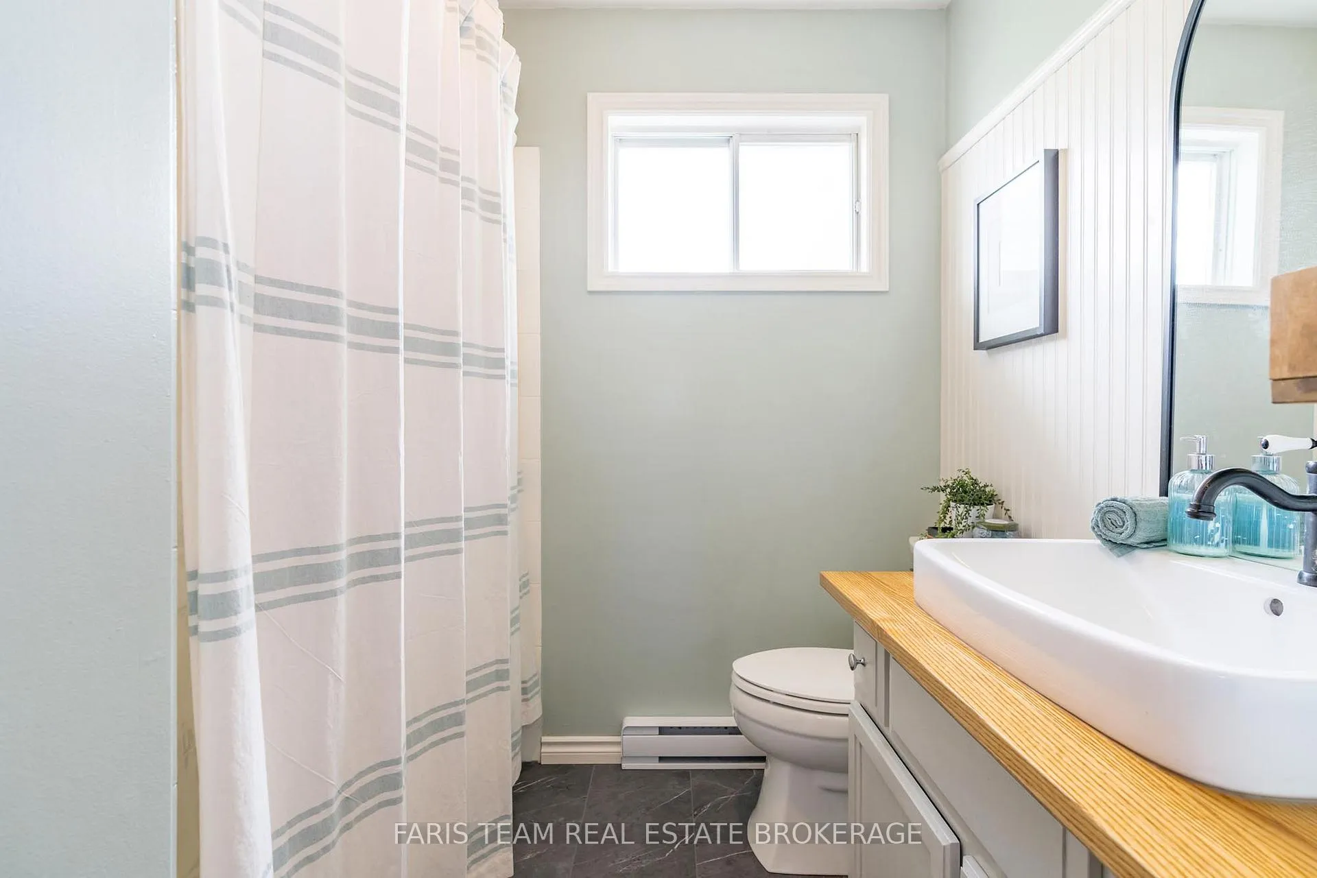 Photo 17 of 427 Ann Street, Tay, Port McNicoll — HOMEH