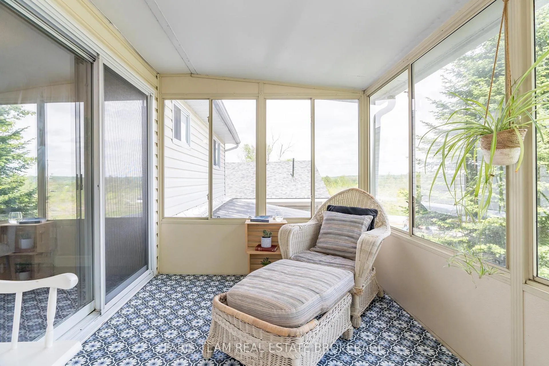 Photo 20 of 427 Ann Street, Tay, Port McNicoll — HOMEH