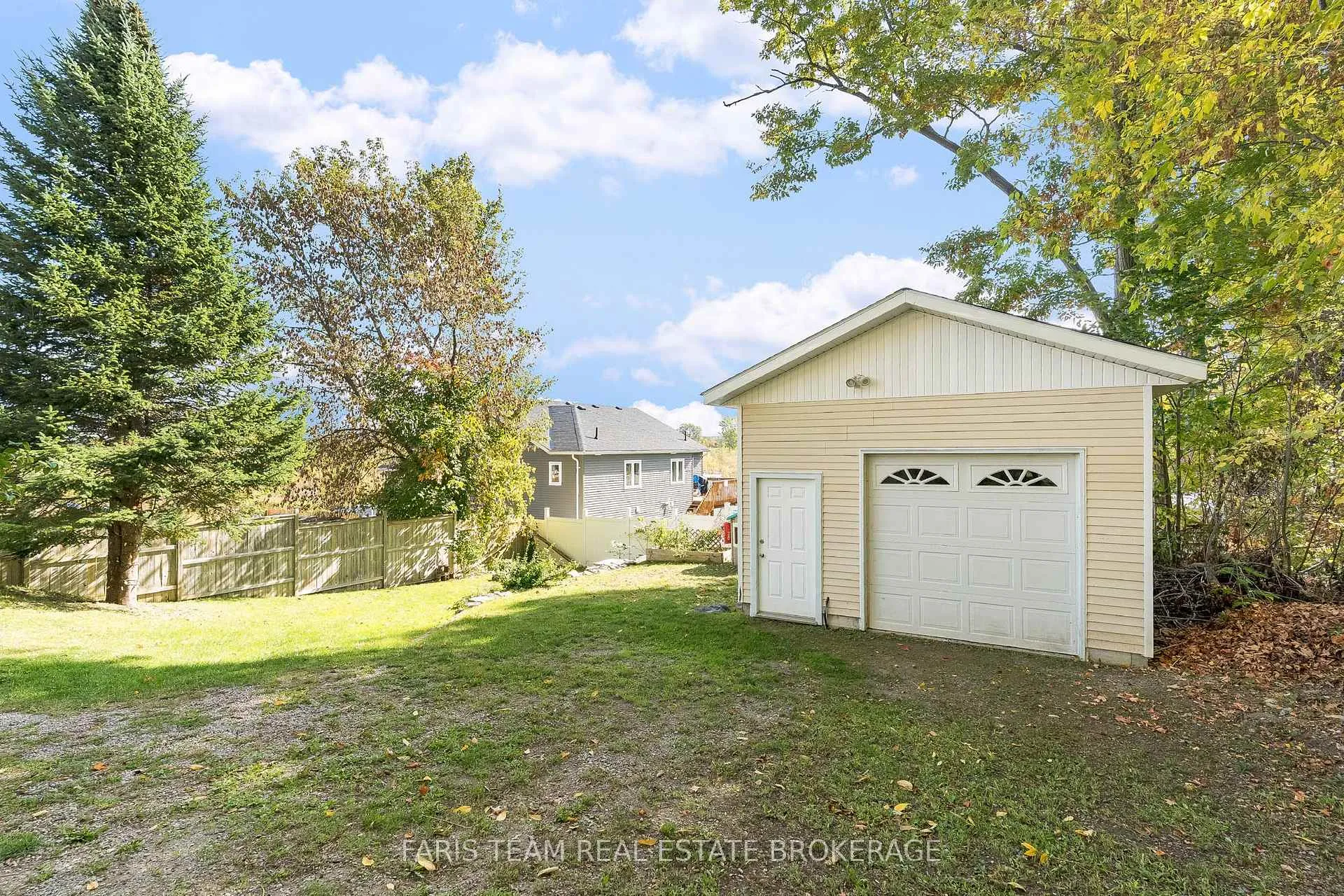 Photo 36 of 427 Ann Street, Tay, Port McNicoll — HOMEH