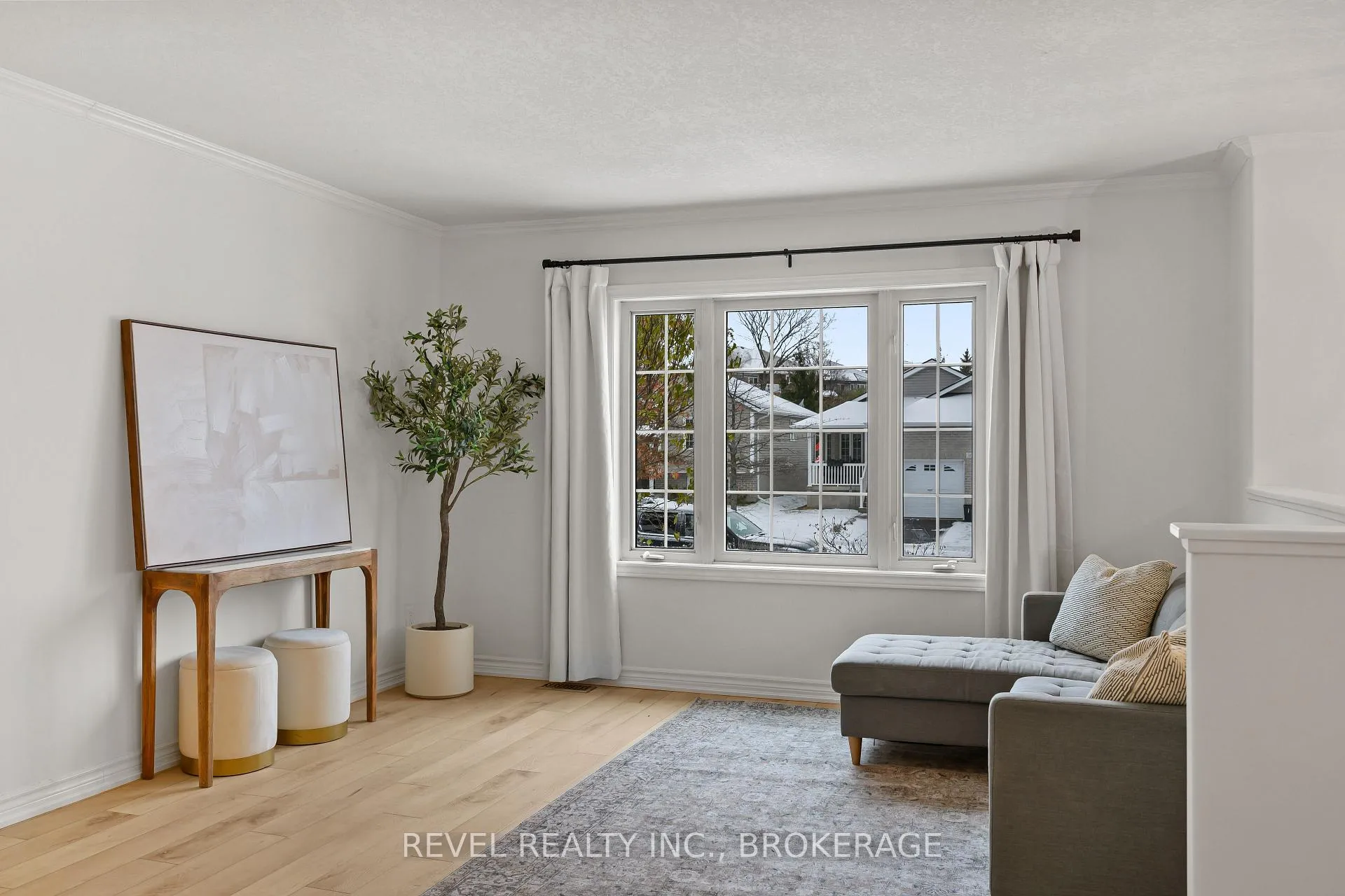 Photo 9 of 108 Islandview Drive, Loyalist, Amherstview — HOMEH