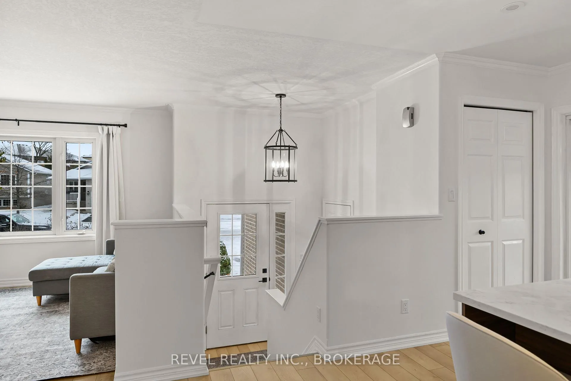 Photo 14 of 108 Islandview Drive, Loyalist, Amherstview — HOMEH