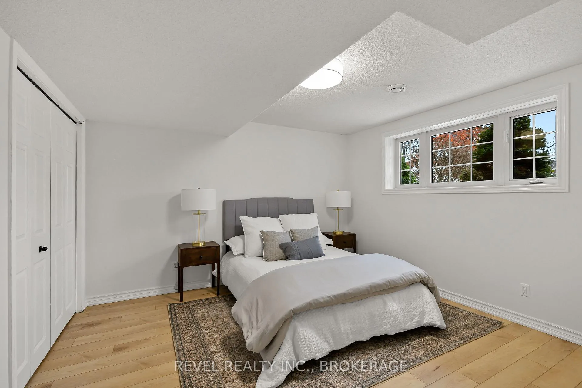 Photo 25 of 108 Islandview Drive, Loyalist, Amherstview — HOMEH