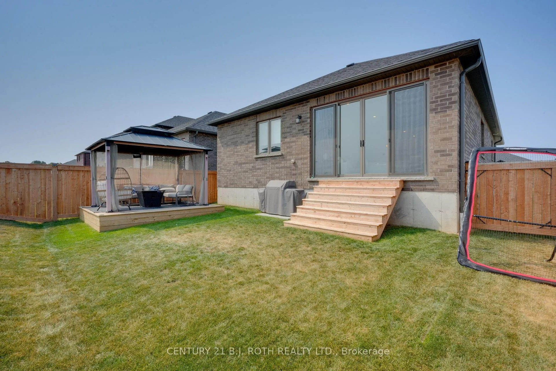 Photo 40 of 124 Ritchie Crescent, Springwater, Elmvale — HOMEH