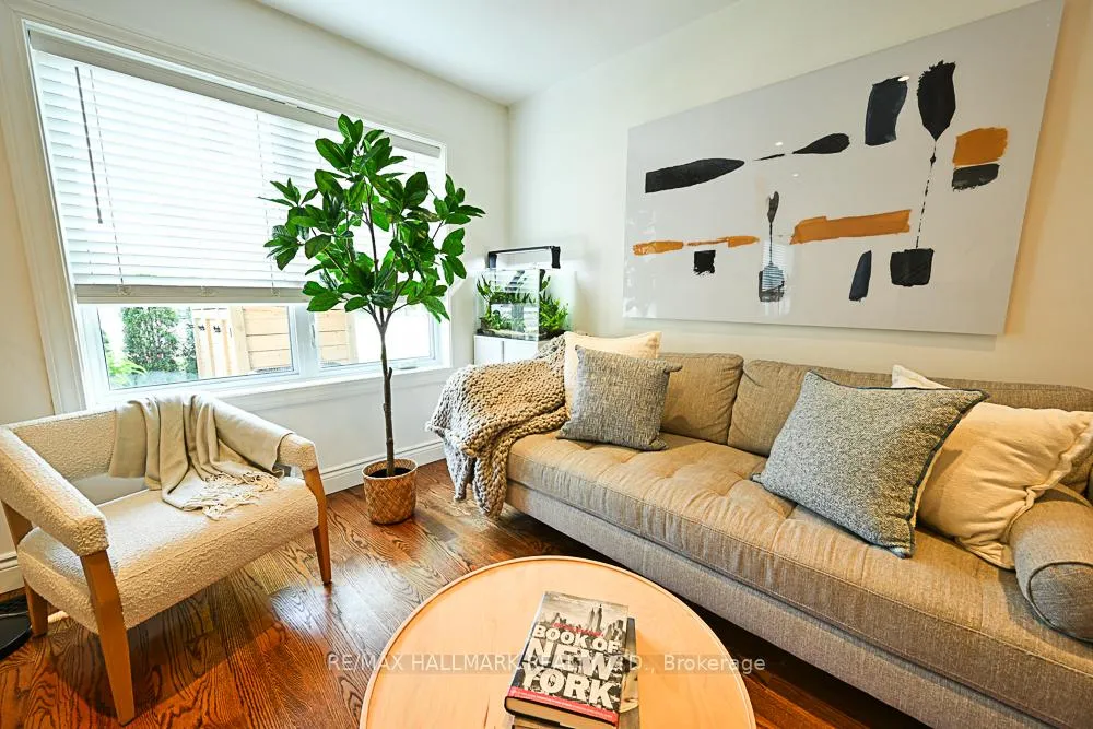 Photo 6 of 3318 Bathurst Street, Toronto, Englemount-Lawrence — HOMEH