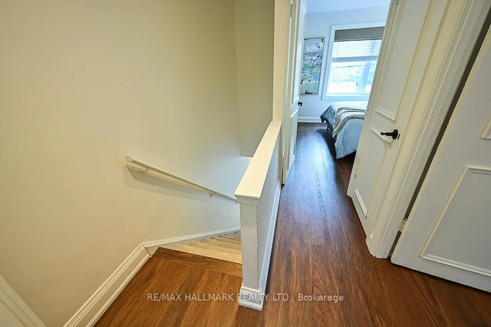Photo 22 of 3318 Bathurst Street, Toronto, Englemount-Lawrence — HOMEH