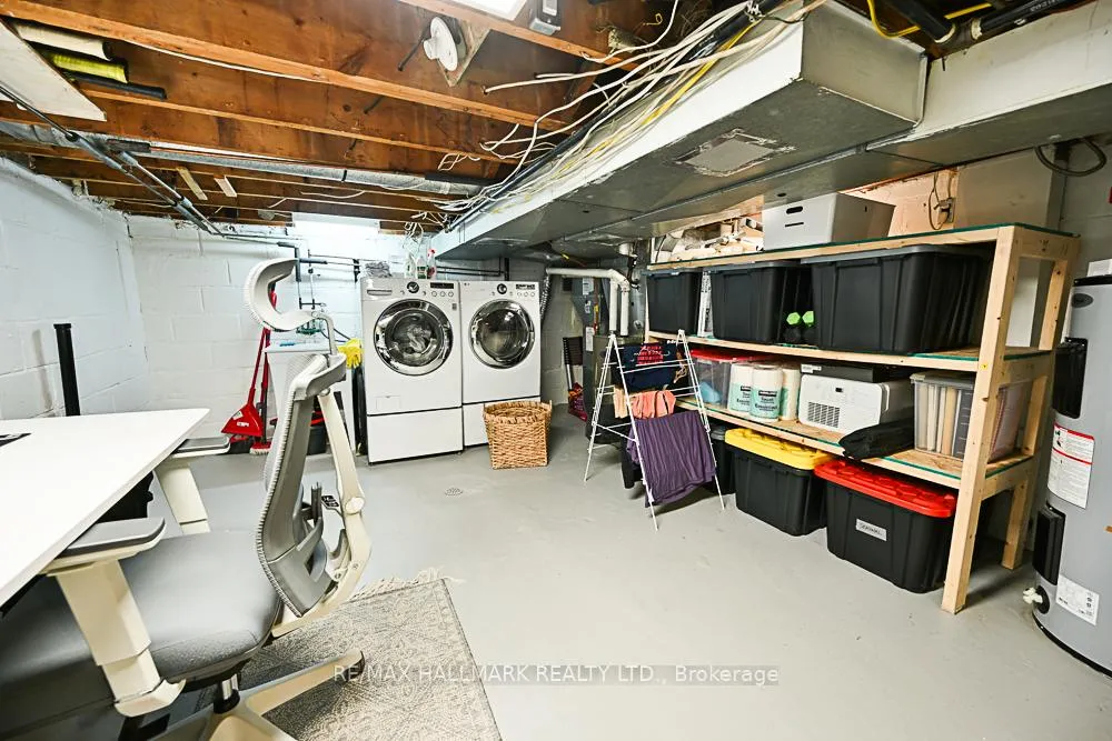Photo 35 of 3318 Bathurst Street, Toronto, Englemount-Lawrence — HOMEH