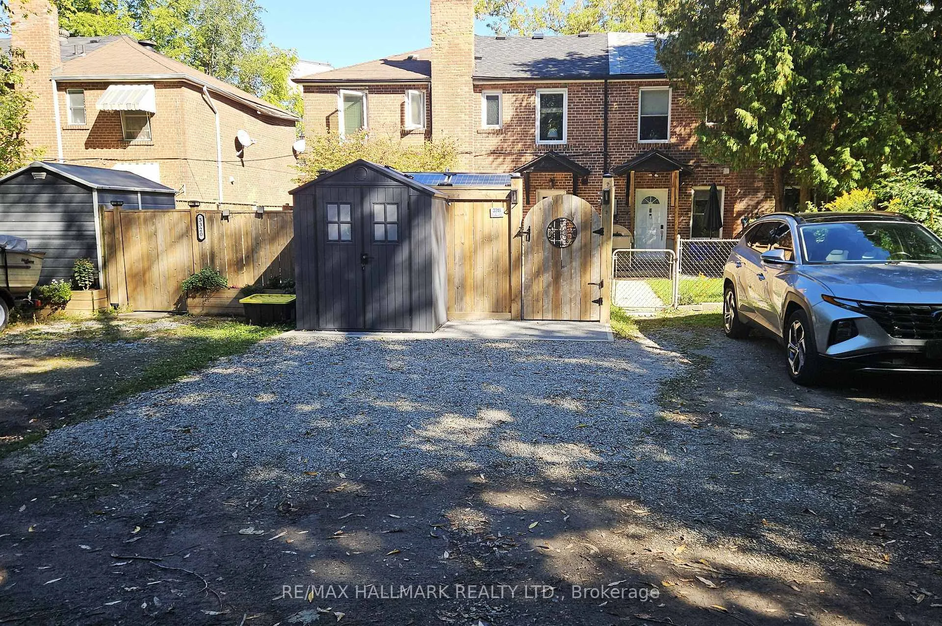 Photo 39 of 3318 Bathurst Street, Toronto, Englemount-Lawrence — HOMEH