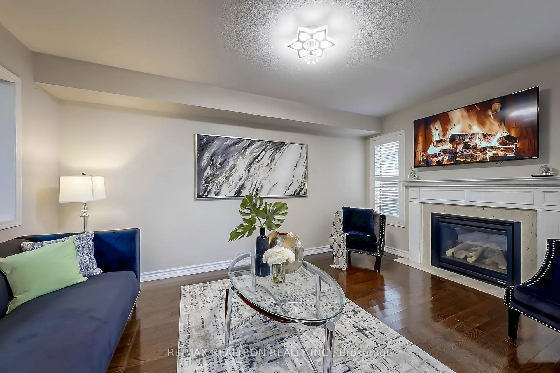 Photo 9 of 40 Oswell Drive, Ajax, Northeast Ajax — HOMEH