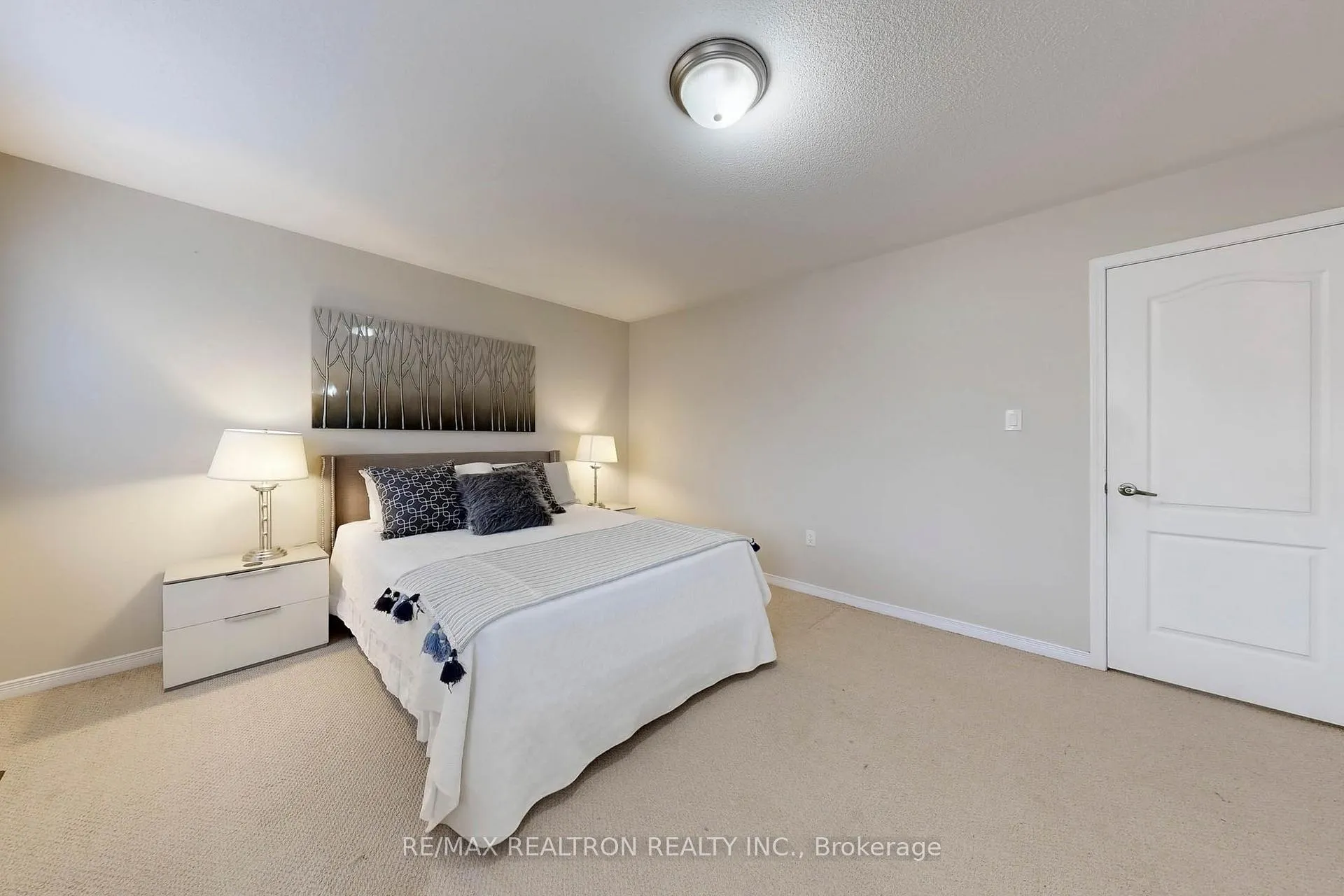 Photo 35 of 40 Oswell Drive, Ajax, Northeast Ajax — HOMEH