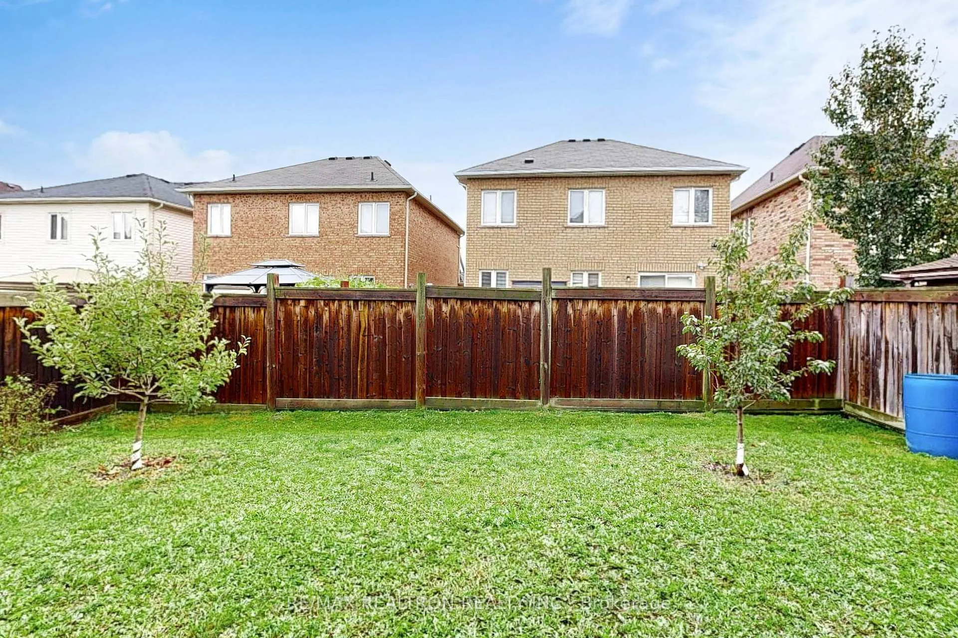 Photo 47 of 40 Oswell Drive, Ajax, Northeast Ajax — HOMEH