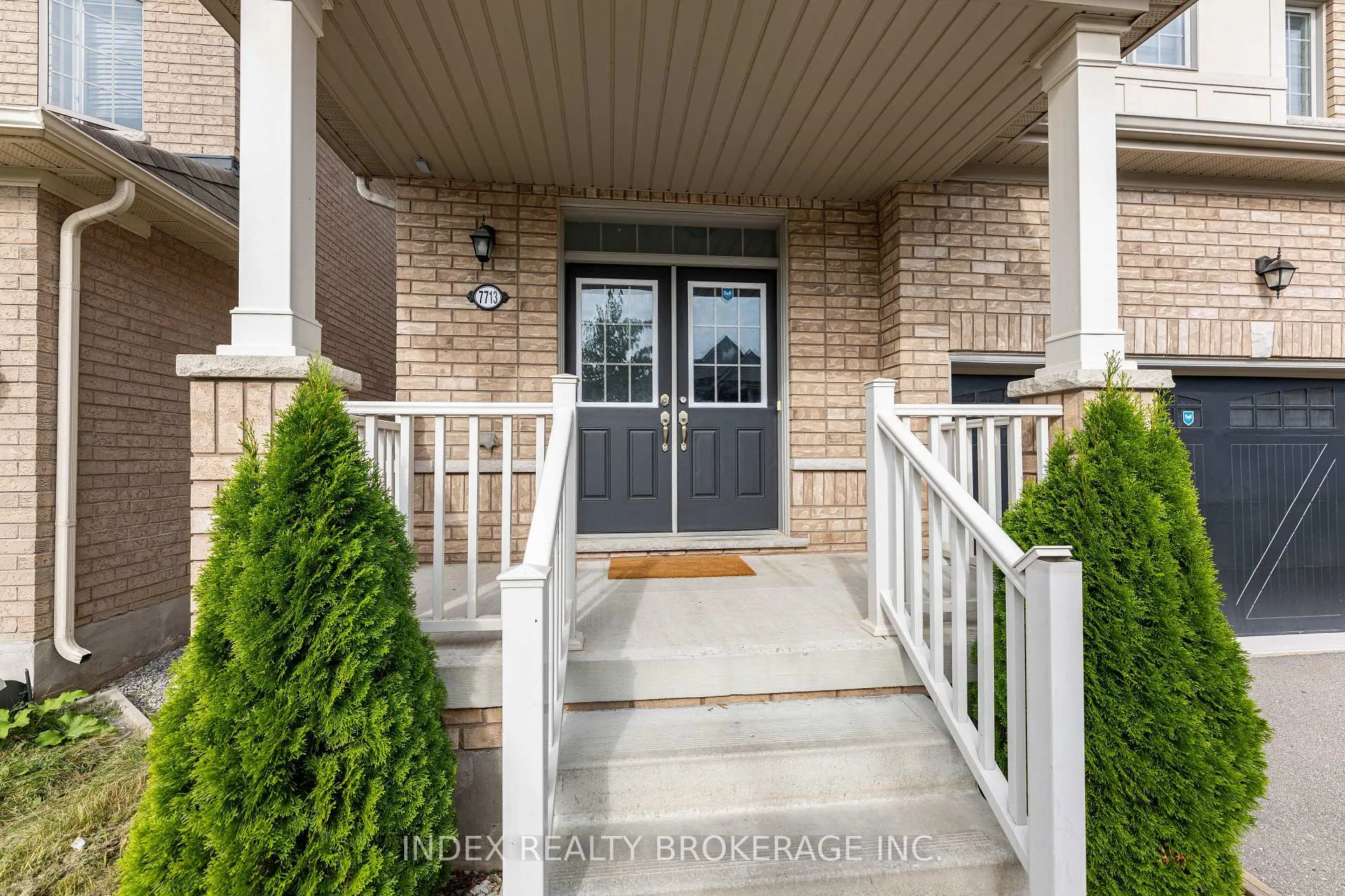 Photo 2 of 7713 Black Maple Drive, Niagara Falls, Brown — HOMEH