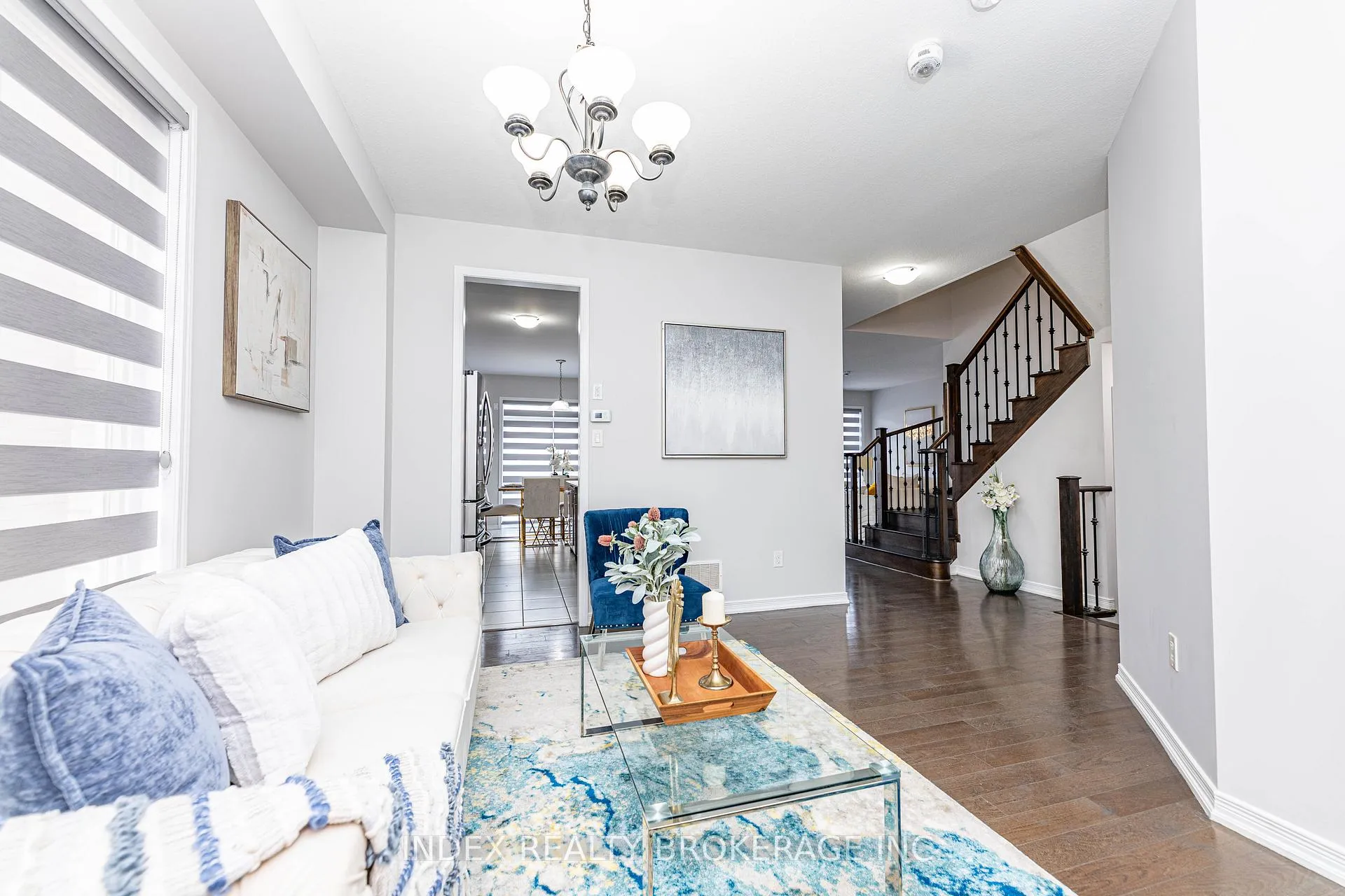 Photo 6 of 7713 Black Maple Drive, Niagara Falls, Brown — HOMEH