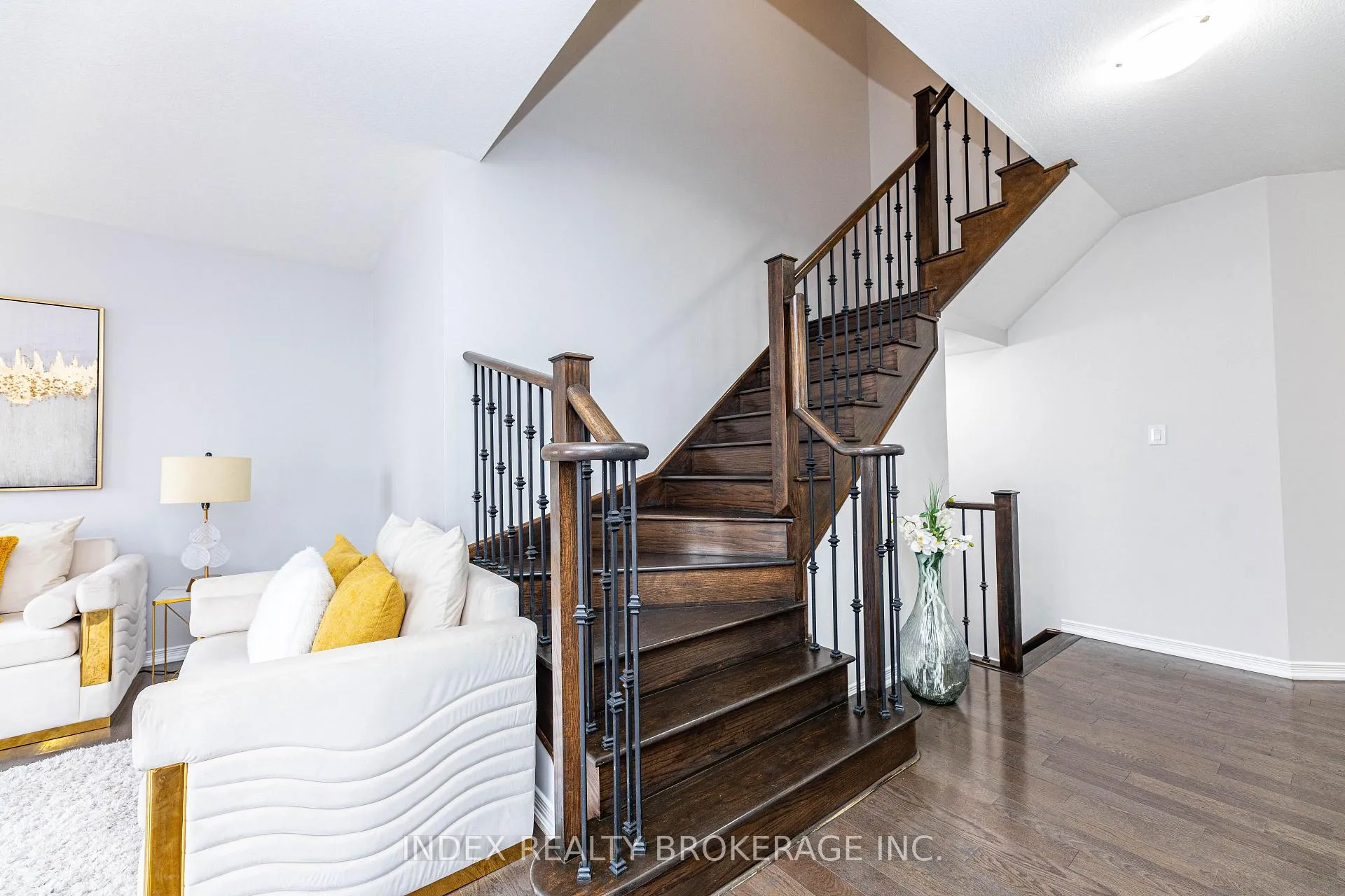 Photo 23 of 7713 Black Maple Drive, Niagara Falls, Brown — HOMEH