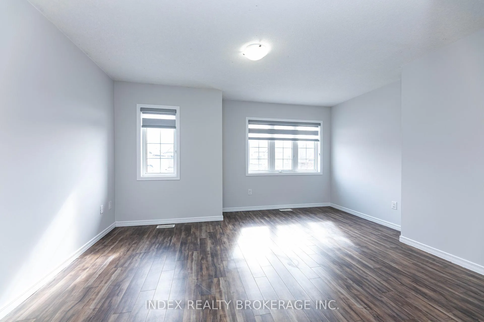 Photo 26 of 7713 Black Maple Drive, Niagara Falls, Brown — HOMEH