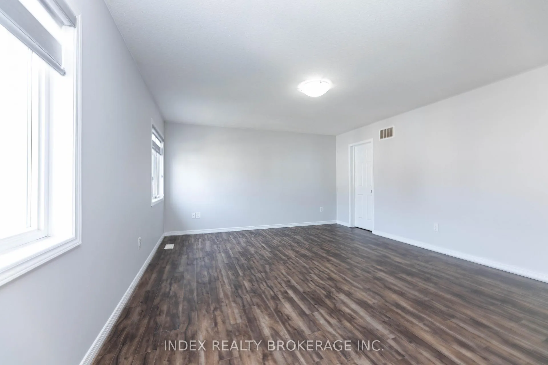 Photo 38 of 7713 Black Maple Drive, Niagara Falls, Brown — HOMEH