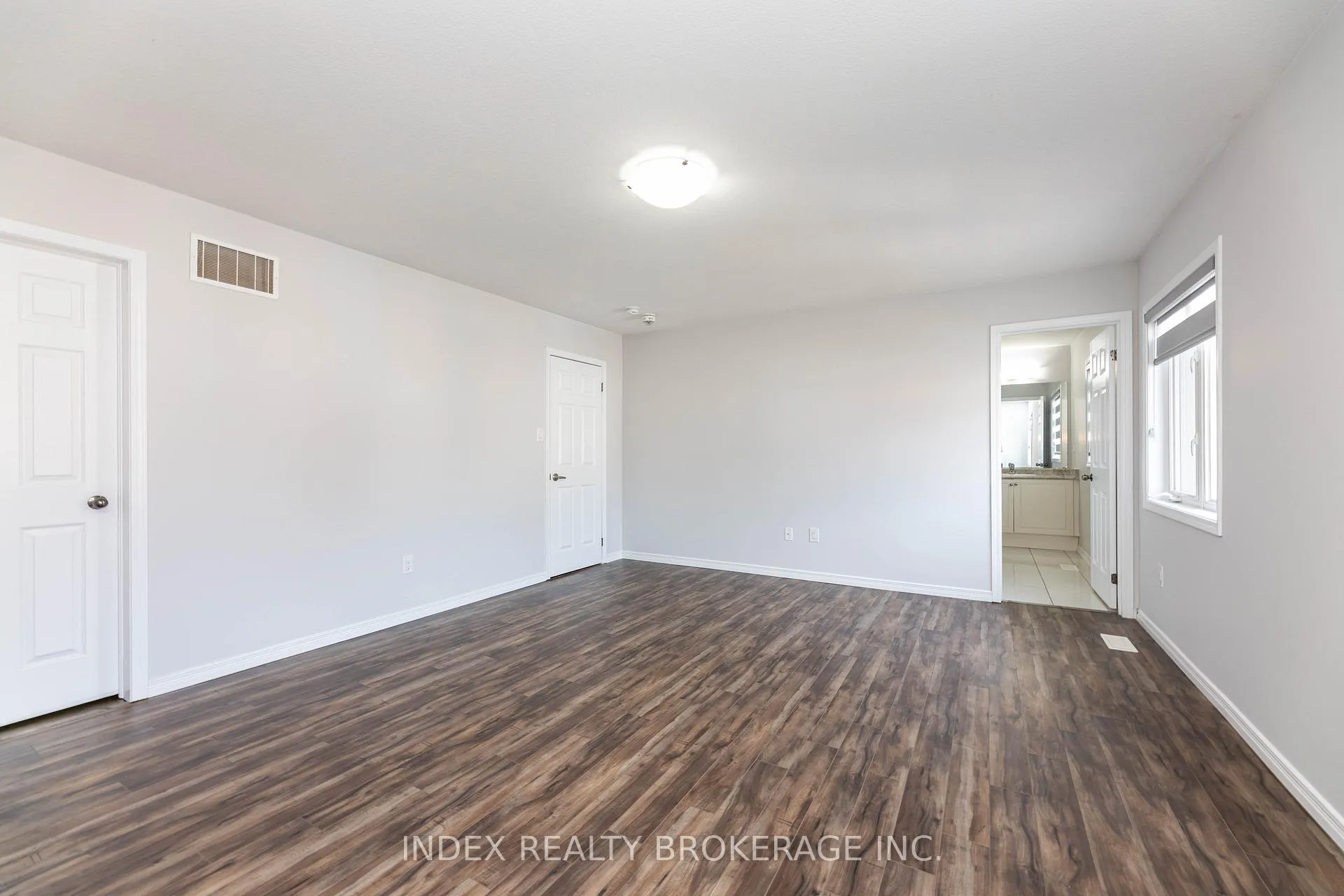 Photo 40 of 7713 Black Maple Drive, Niagara Falls, Brown — HOMEH