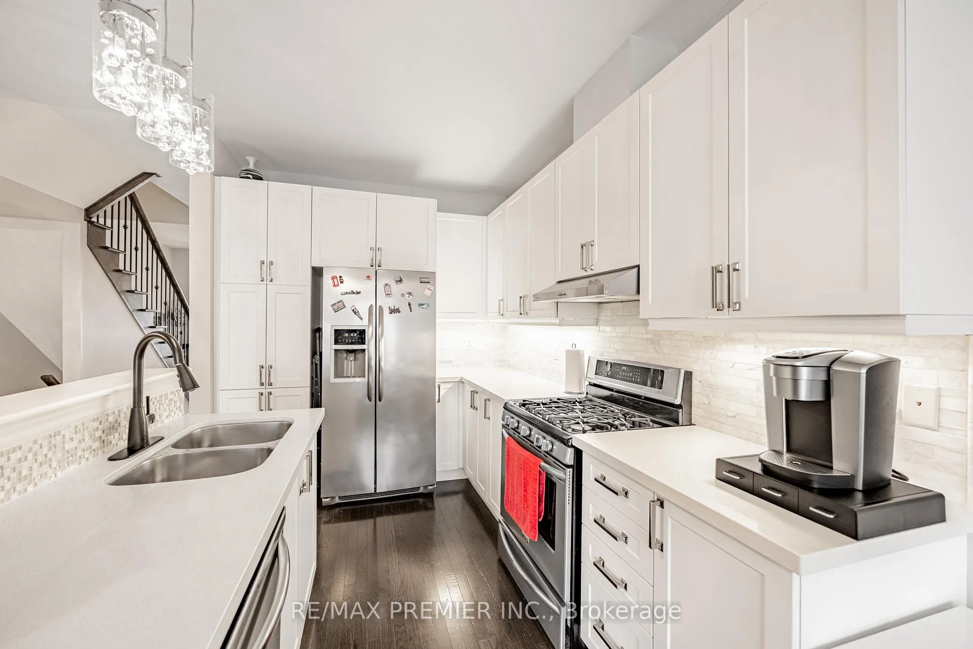 Photo 7 of 935 Transom Crescent, Milton, Willmott — HOMEH
