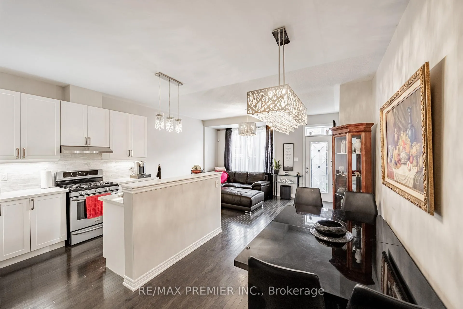 Photo 8 of 935 Transom Crescent, Milton, Willmott — HOMEH
