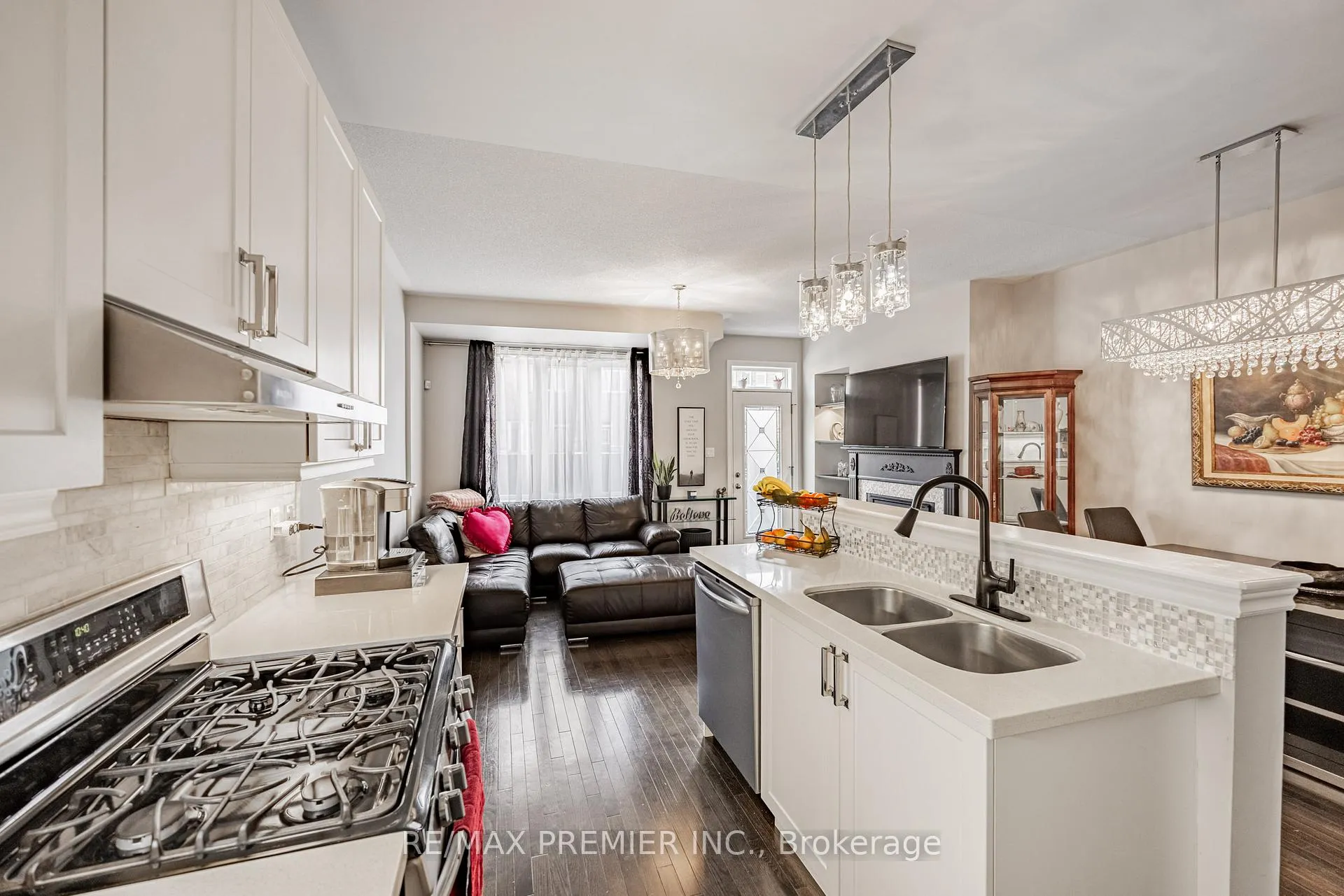 Photo 9 of 935 Transom Crescent, Milton, Willmott — HOMEH