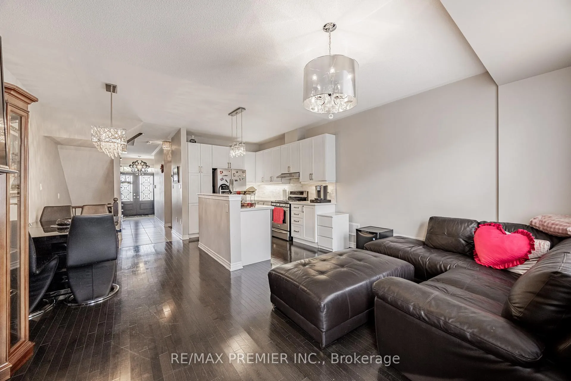 Photo 11 of 935 Transom Crescent, Milton, Willmott — HOMEH