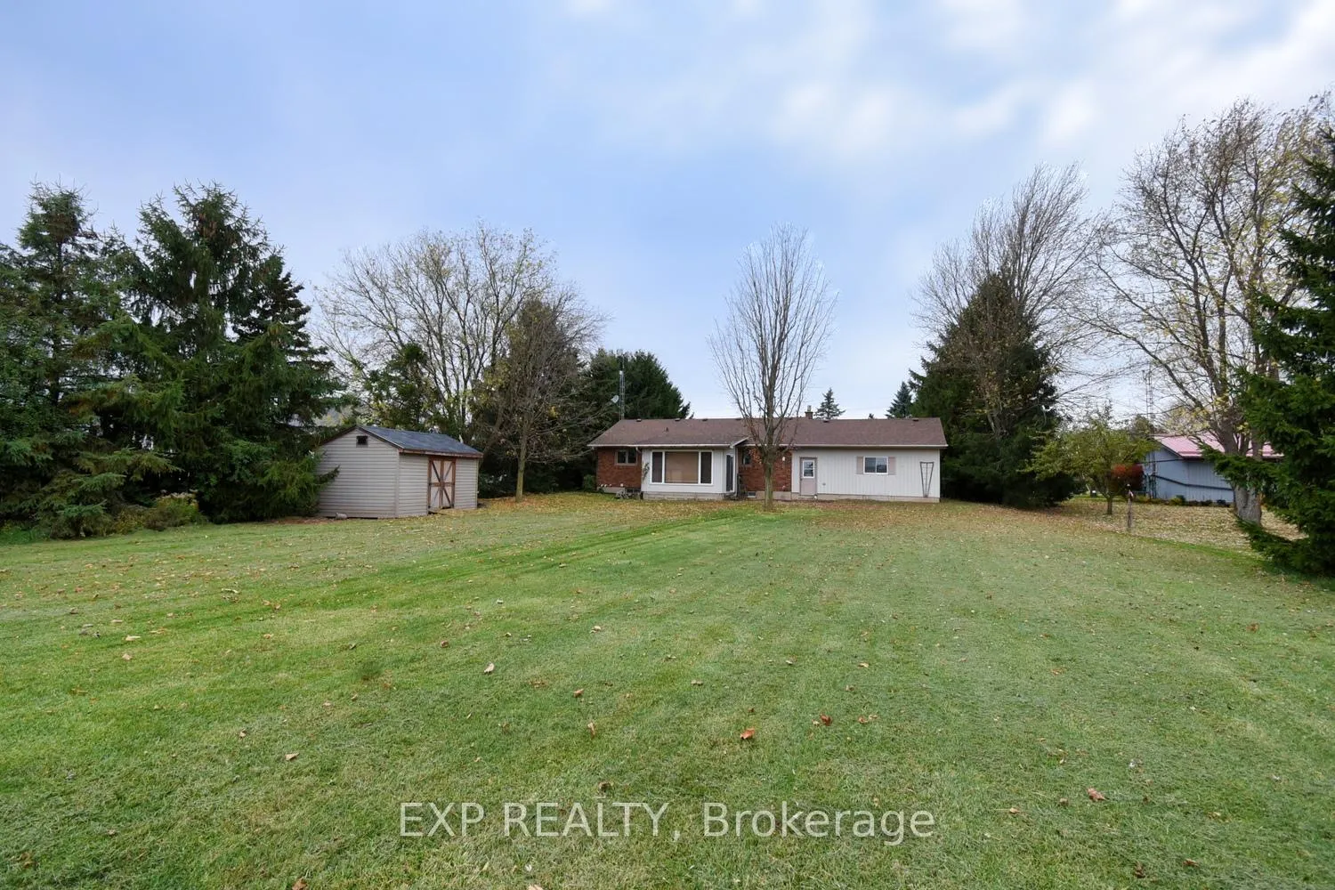 Photo 5 of 1428 Norfolk County 19 Road E, Norfolk, Bealton — HOMEH