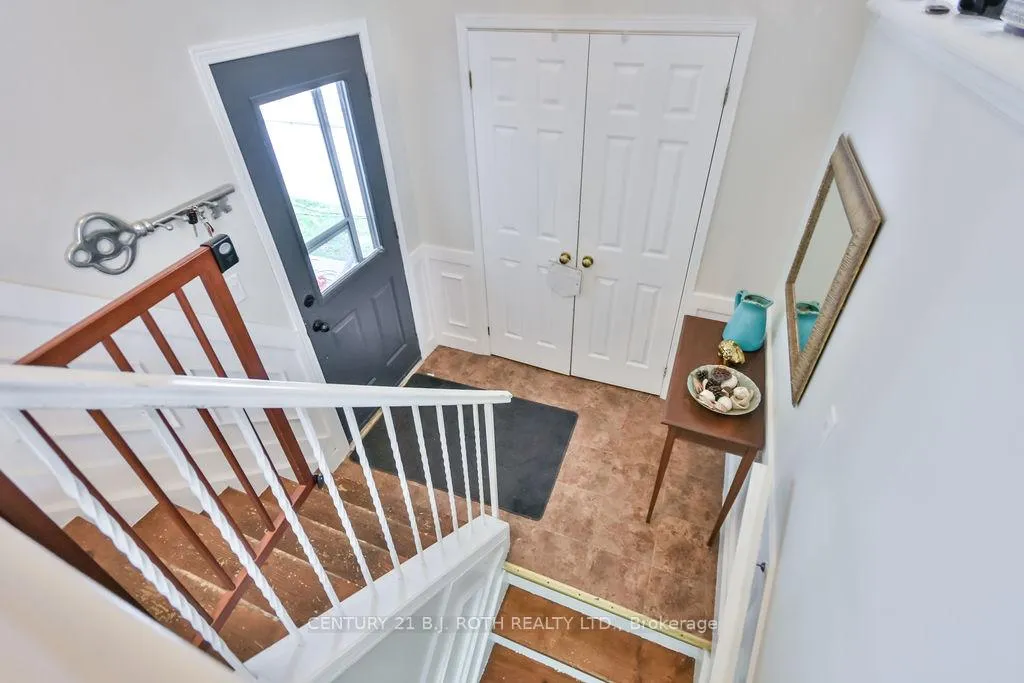 Photo 7 of 57 D'ambrosio Drive, Barrie, Painswick North — HOMEH