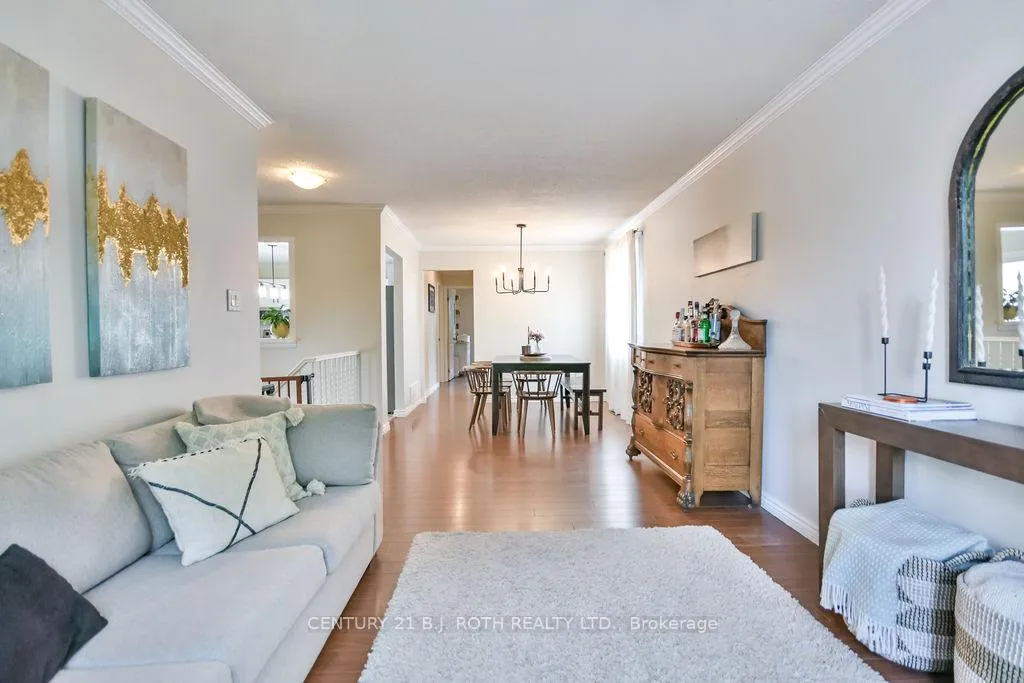 Photo 9 of 57 D'ambrosio Drive, Barrie, Painswick North — HOMEH