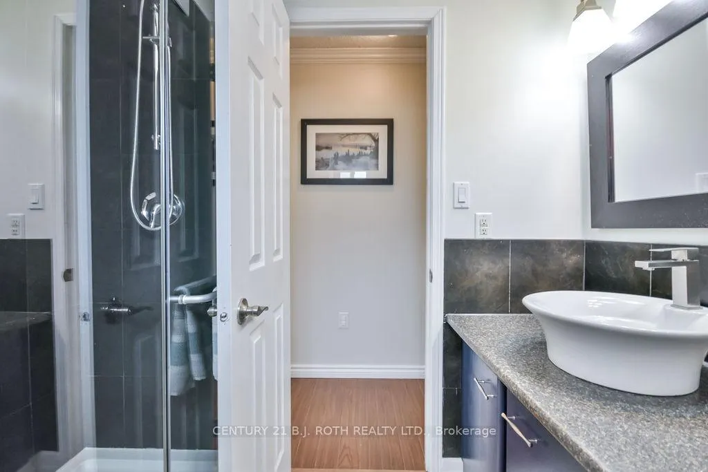 Photo 12 of 57 D'ambrosio Drive, Barrie, Painswick North — HOMEH