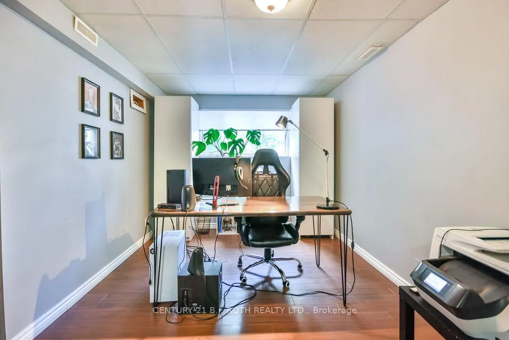 Photo 20 of 57 D'ambrosio Drive, Barrie, Painswick North — HOMEH