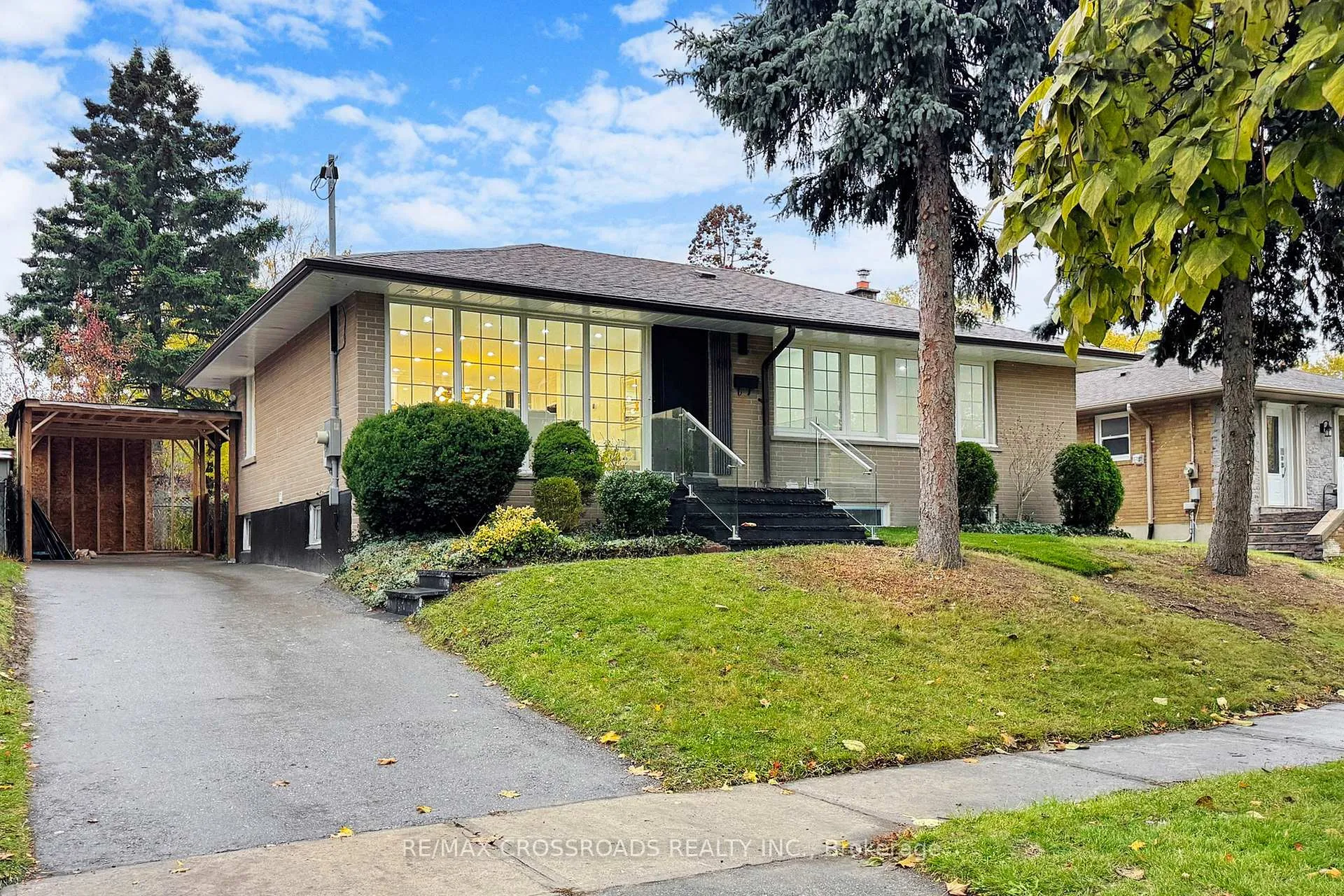 Photo 1 of 60 Droxford Avenue, Scarborough, Wexford-Maryvale — HOMEH