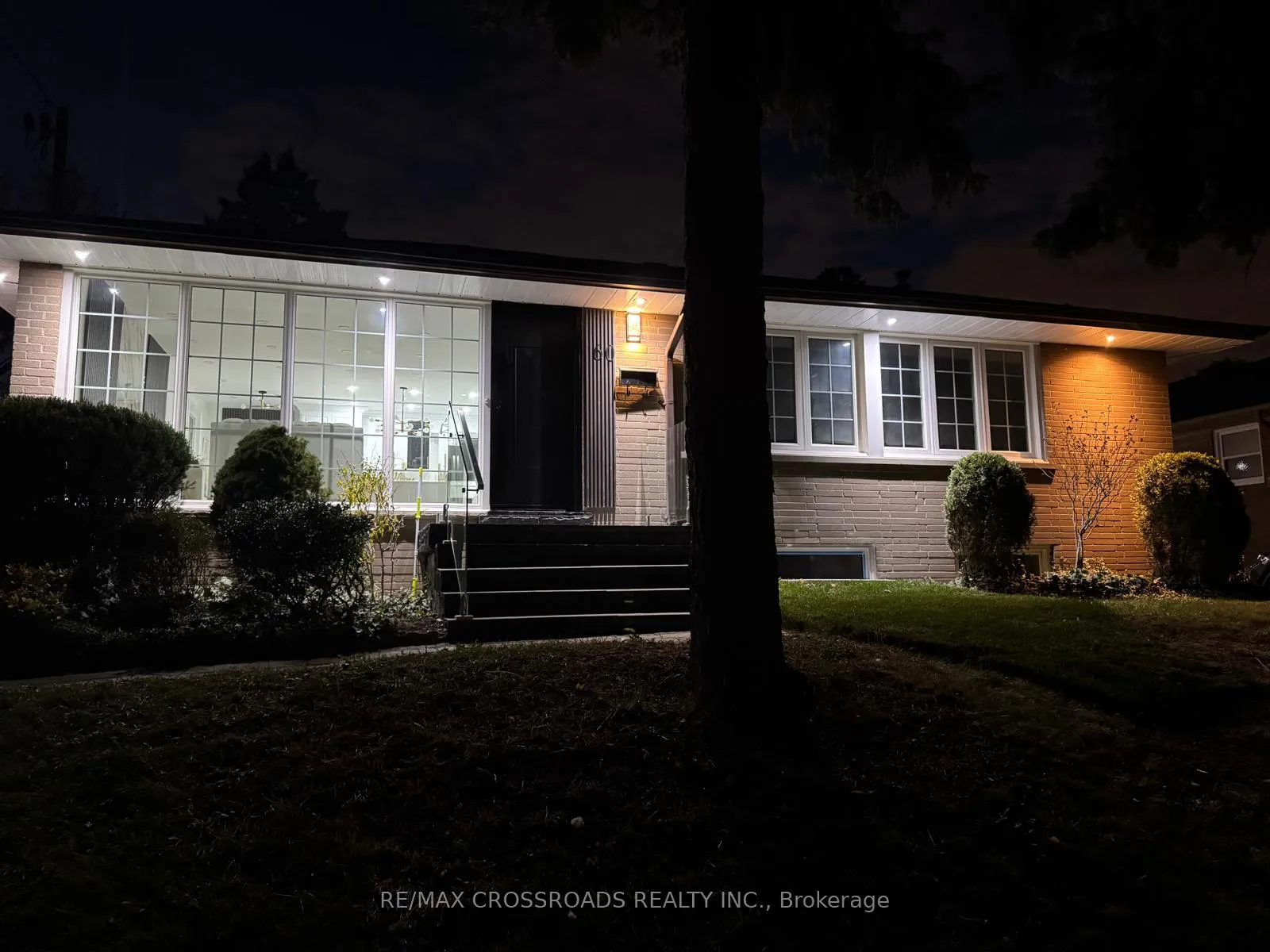 Photo 4 of 60 Droxford Avenue, Scarborough, Wexford-Maryvale — HOMEH