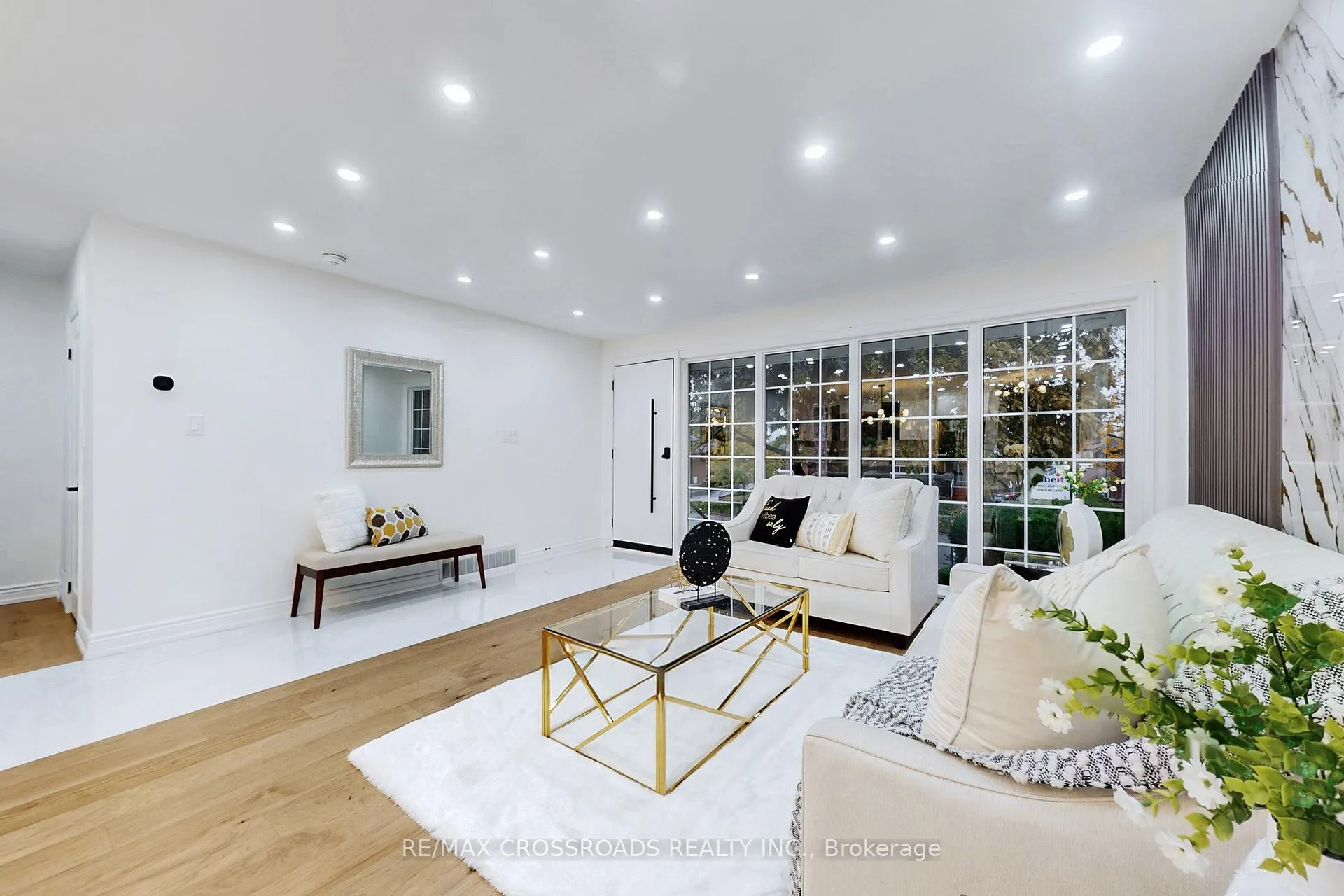 Photo 10 of 60 Droxford Avenue, Scarborough, Wexford-Maryvale — HOMEH