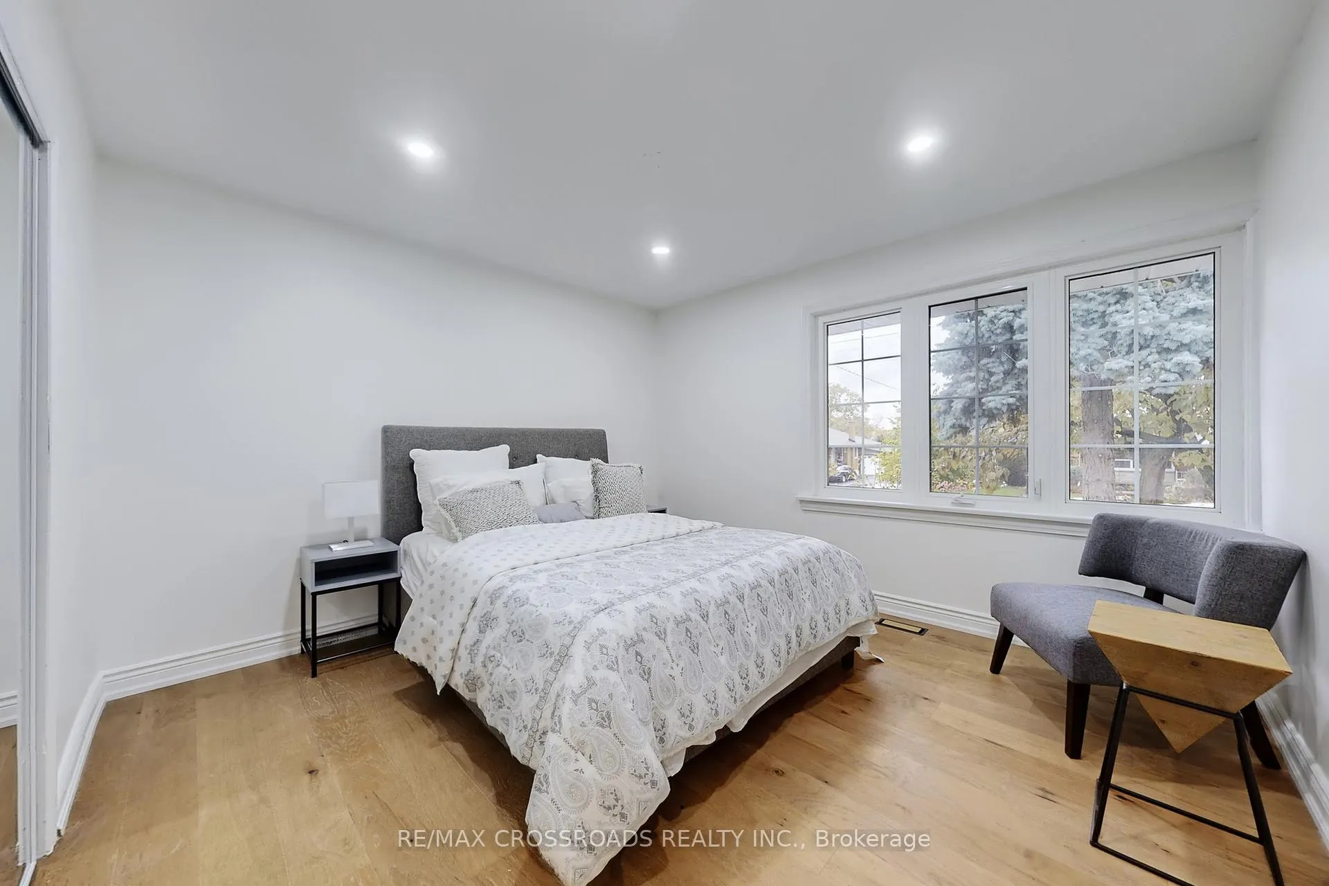 Photo 21 of 60 Droxford Avenue, Scarborough, Wexford-Maryvale — HOMEH