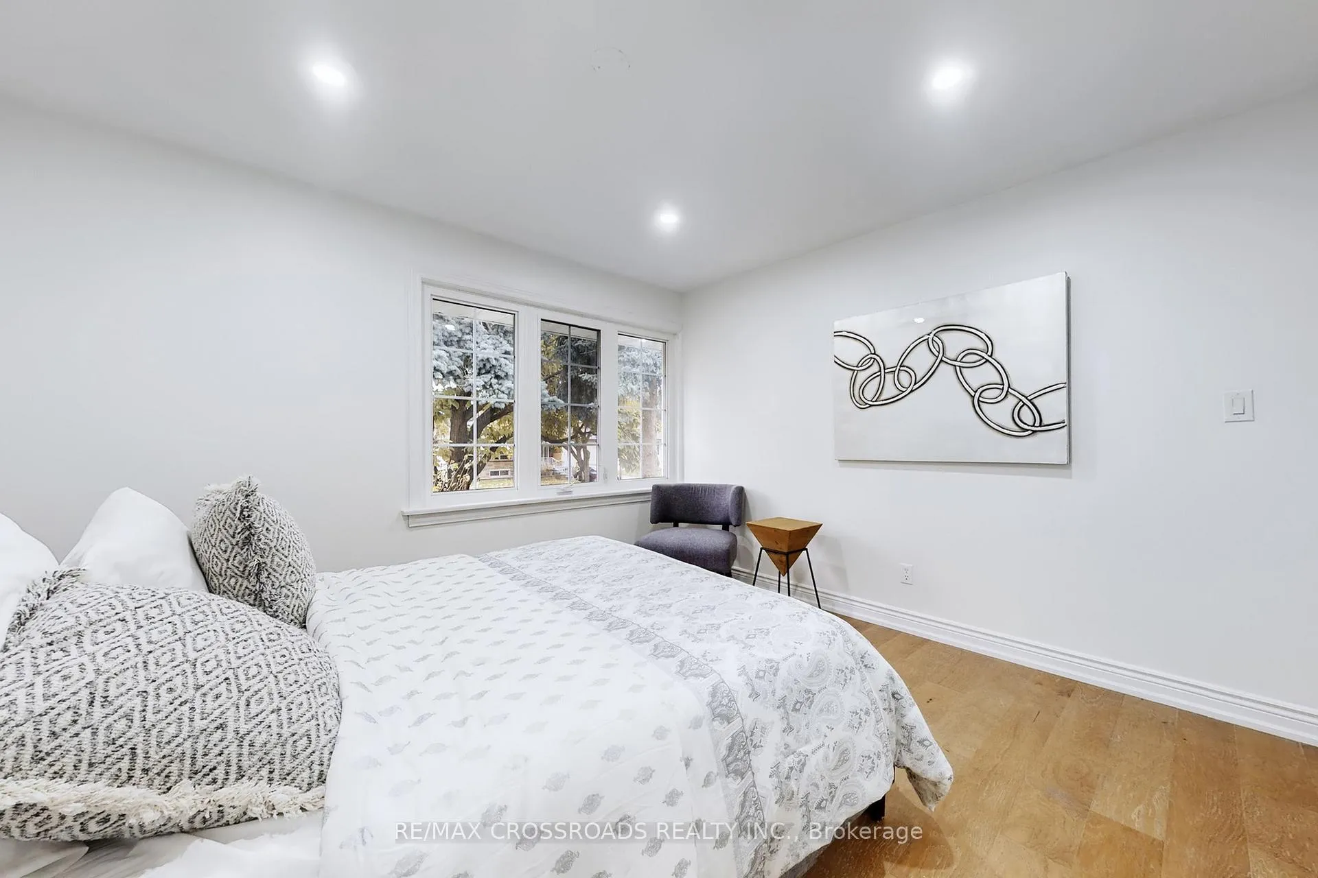 Photo 22 of 60 Droxford Avenue, Scarborough, Wexford-Maryvale — HOMEH