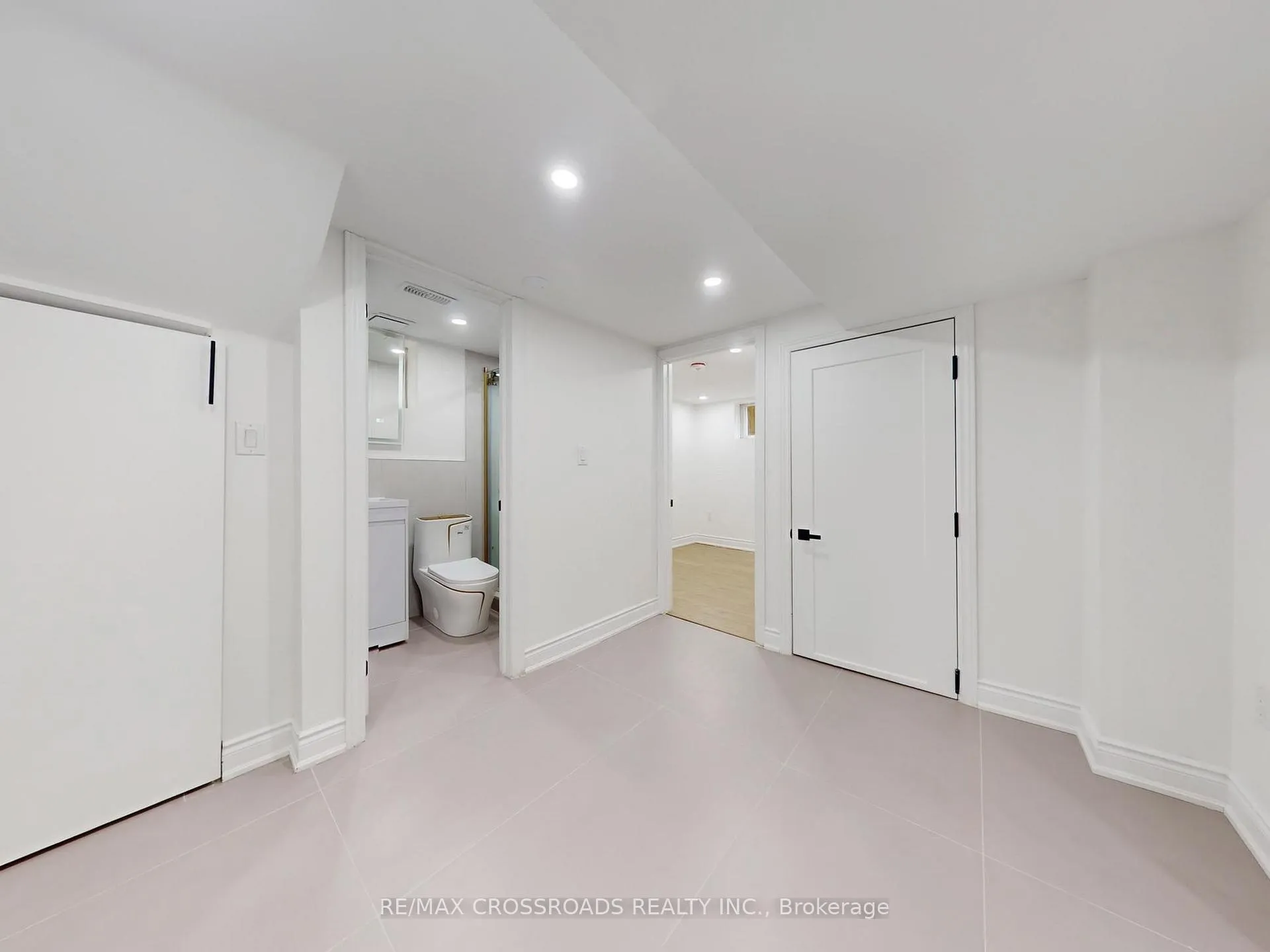 Photo 37 of 60 Droxford Avenue, Scarborough, Wexford-Maryvale — HOMEH