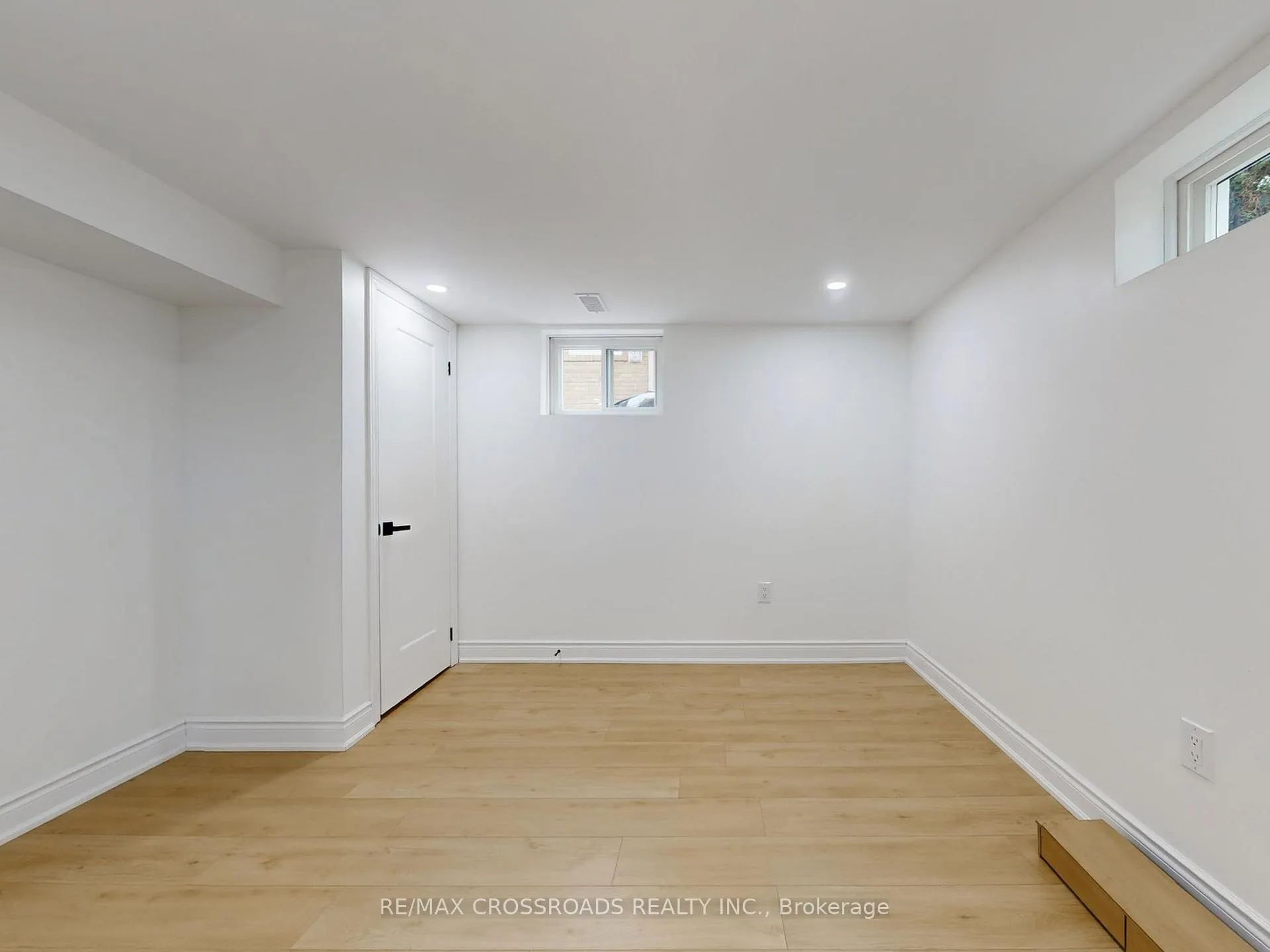 Photo 41 of 60 Droxford Avenue, Scarborough, Wexford-Maryvale — HOMEH