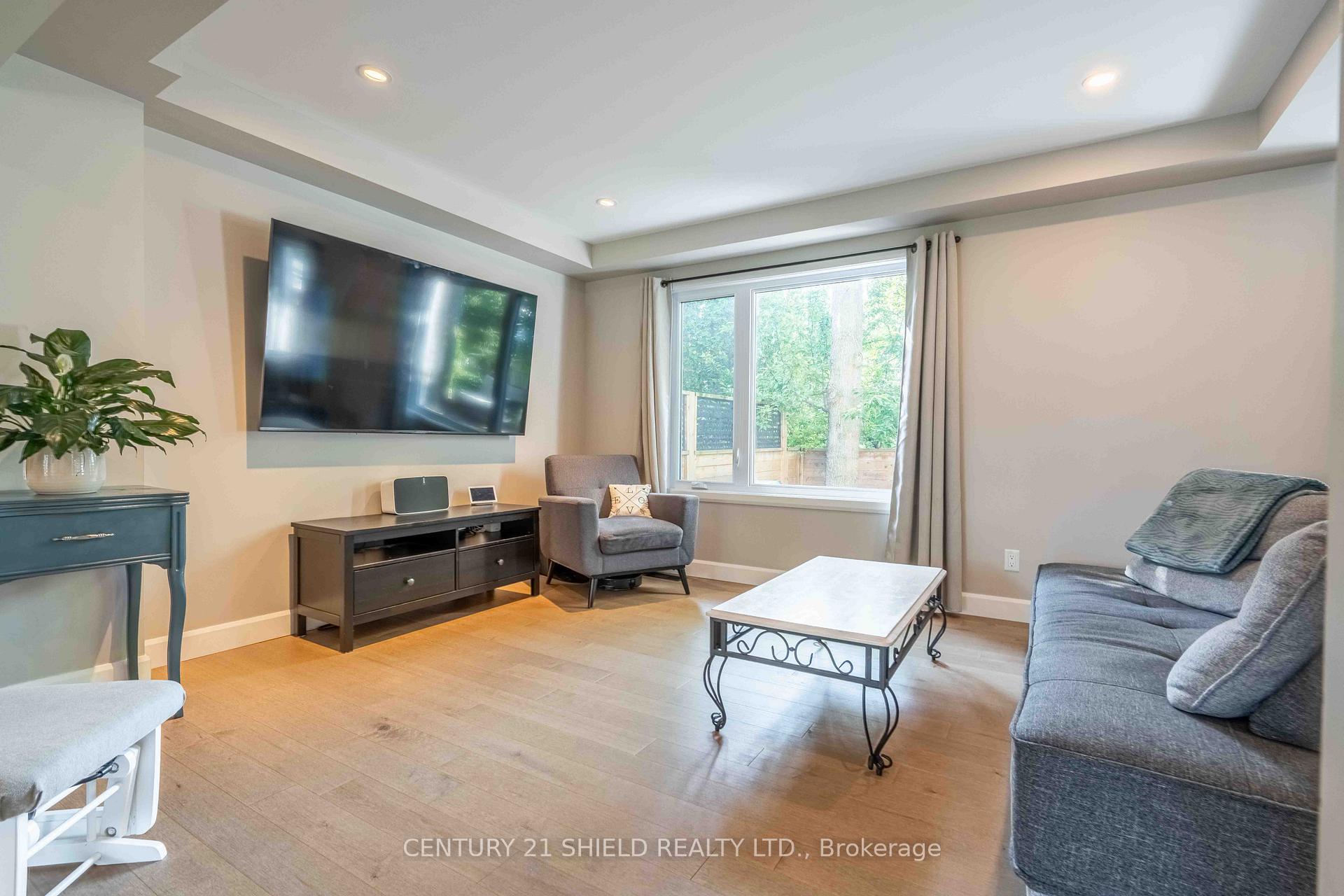 Photo 6 of 1313 Patricia Place, Cornwall — HOMEH