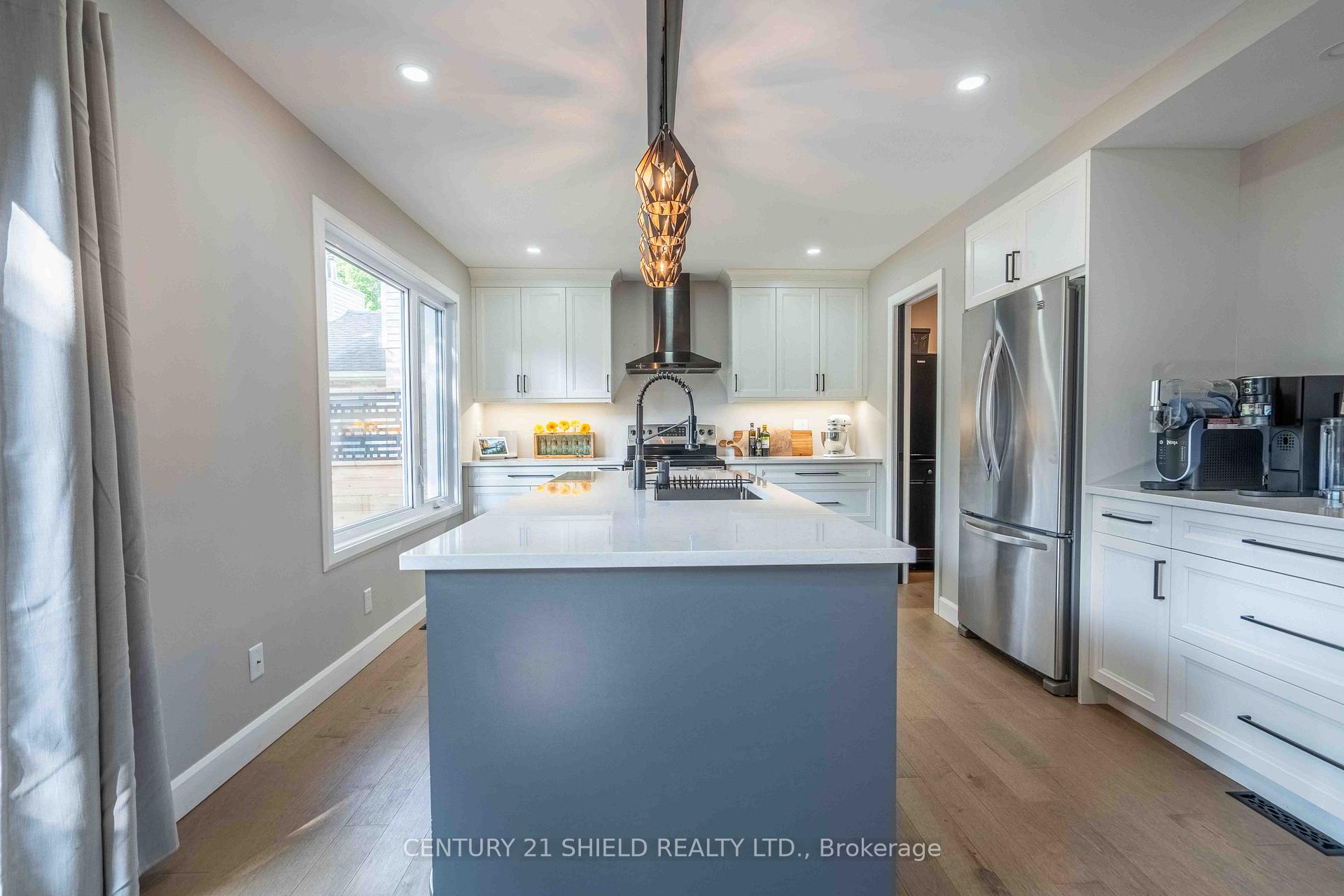 Photo 11 of 1313 Patricia Place, Cornwall — HOMEH