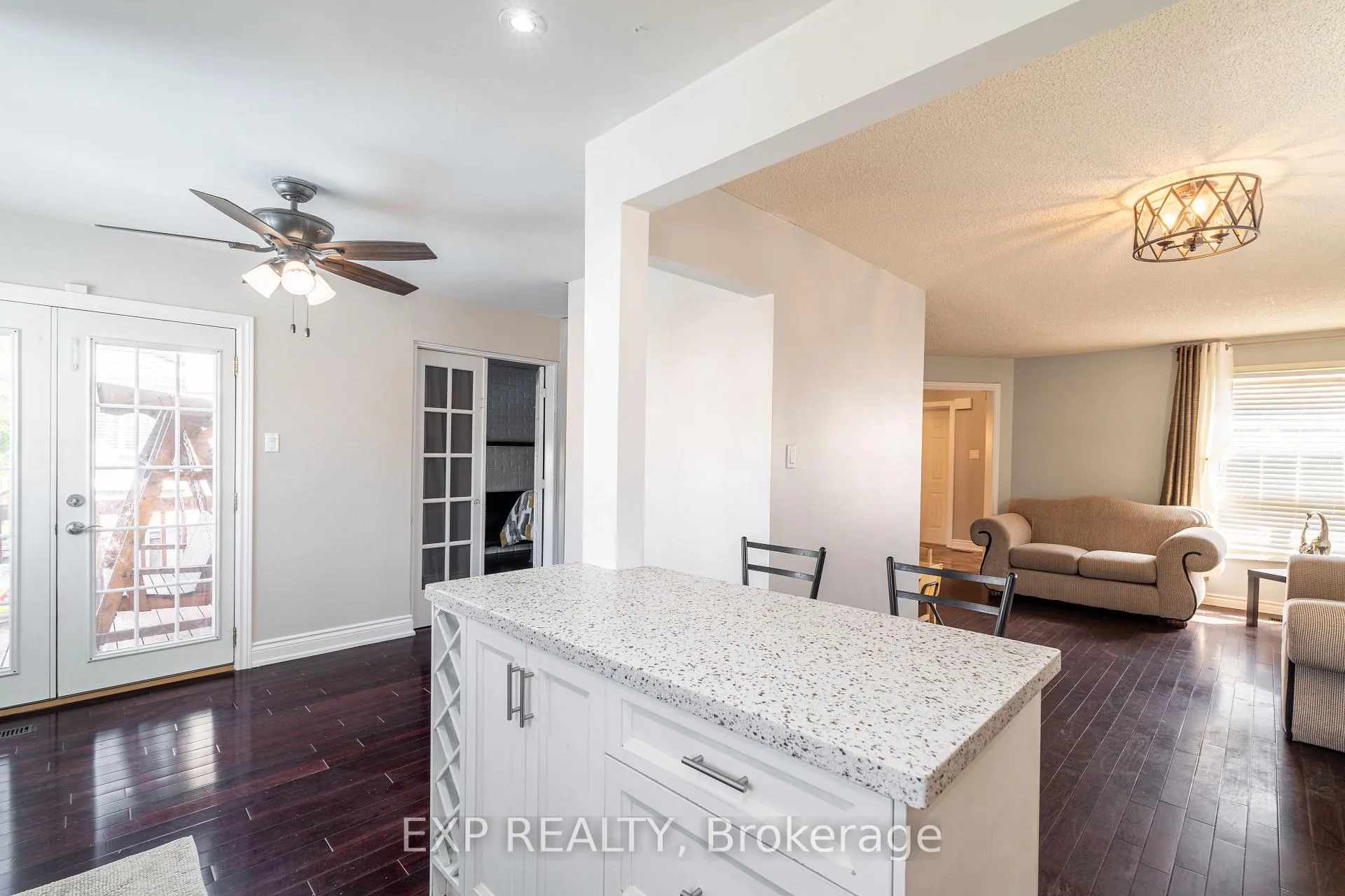 Photo 7 of 12 Empson Court, Ajax, South West — HOMEH
