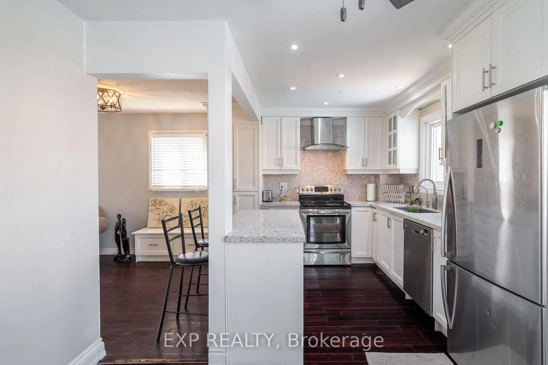 Photo 8 of 12 Empson Court, Ajax, South West — HOMEH