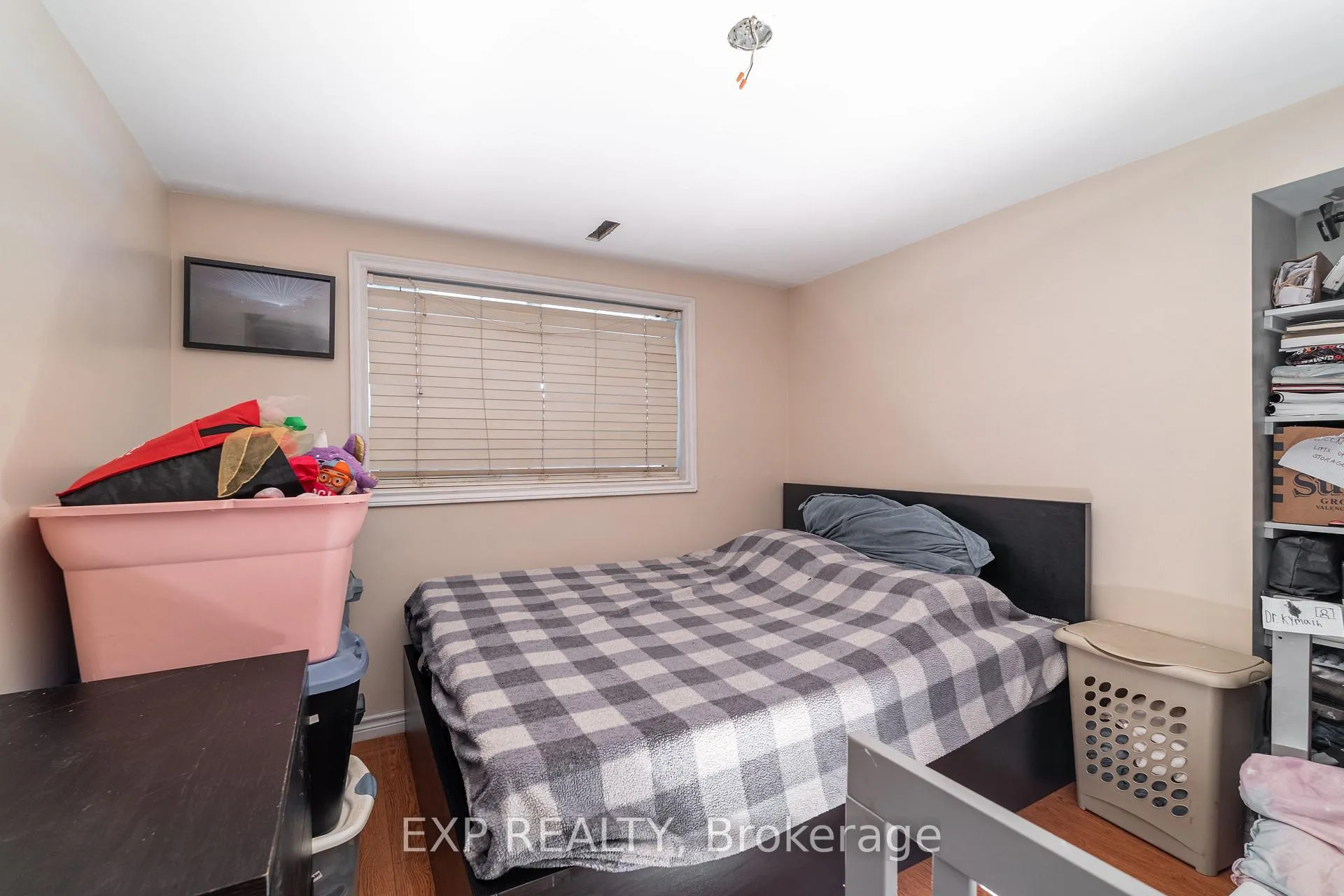 Photo 25 of 12 Empson Court, Ajax, South West — HOMEH