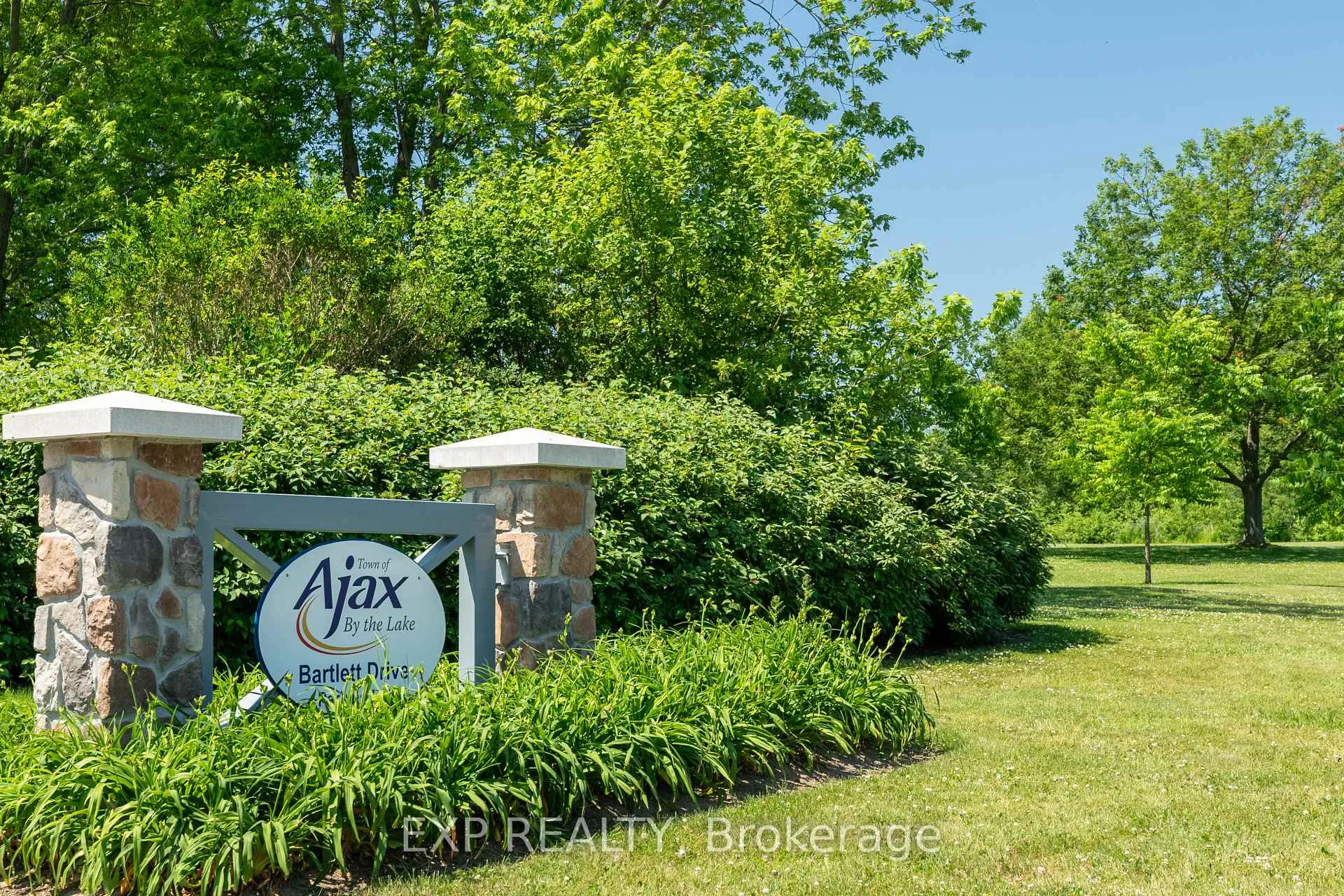 Photo 32 of 12 Empson Court, Ajax, South West — HOMEH