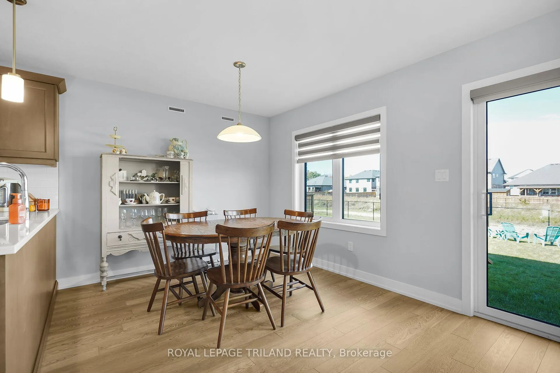 Photo 13 of 103 Empire Parkway, St. Thomas — HOMEH