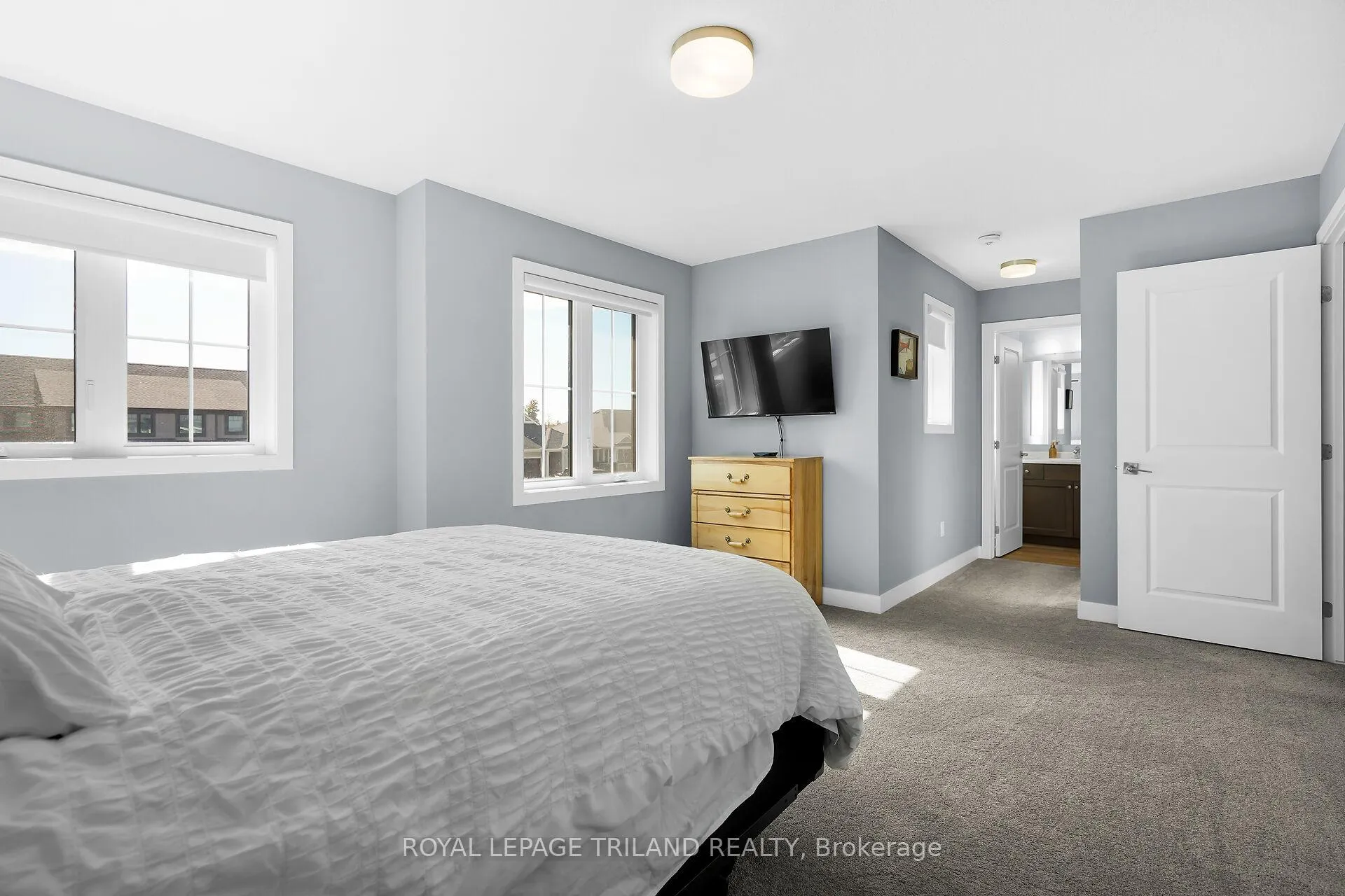 Photo 21 of 103 Empire Parkway, St. Thomas — HOMEH
