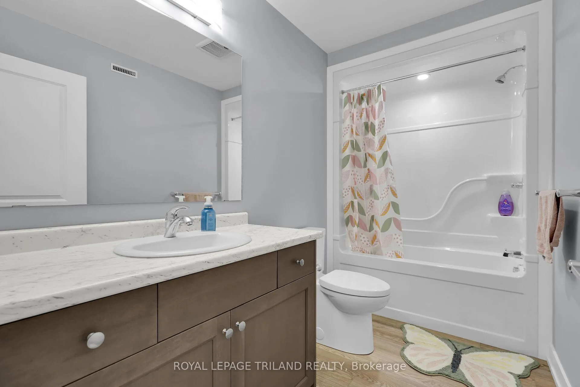 Photo 30 of 103 Empire Parkway, St. Thomas — HOMEH