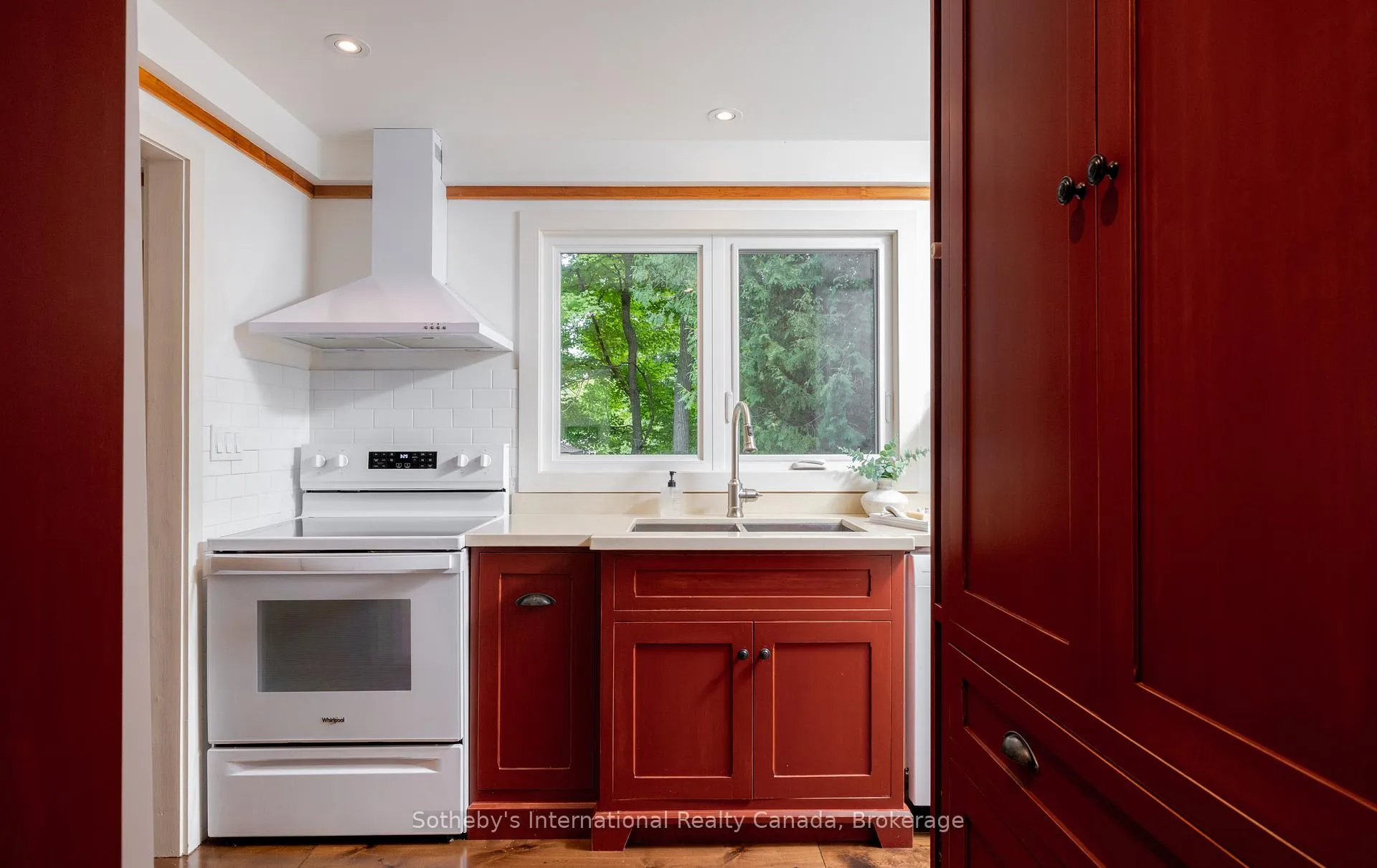 Photo 13 of 131 Kitzbuhl Crescent, Blue Mountains — HOMEH